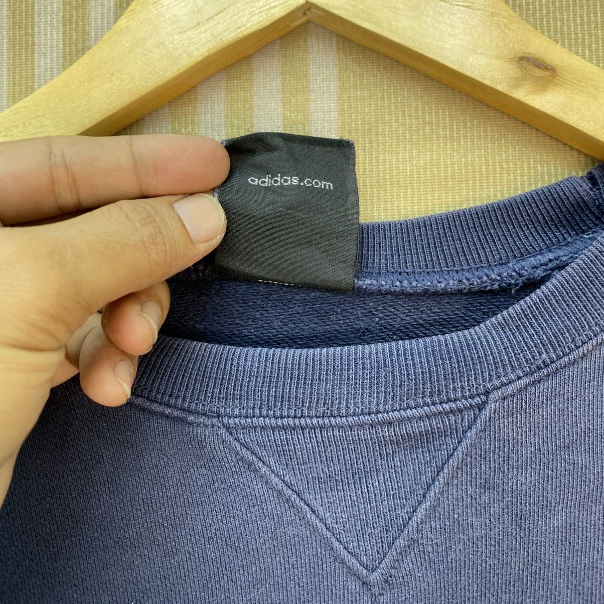 Adidas 🫶 vintage Adidas navy blue crewneck sweatshirt Size US M / EU 48-50 / 2 - 5 Thumbnail