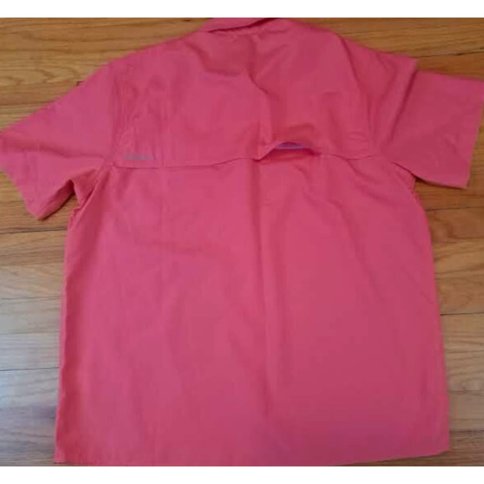 Eddie Bauer VINTAGE Eddie Bauer Outdoor Shirt Unisex Adults L Pink 29in long 24in pit to pit Button-Up Short Sleeve Regular Outdoor/Camping-Fishing Fuchia Large Size US L / EU 52-54 / 3 - 5 Thumbnail