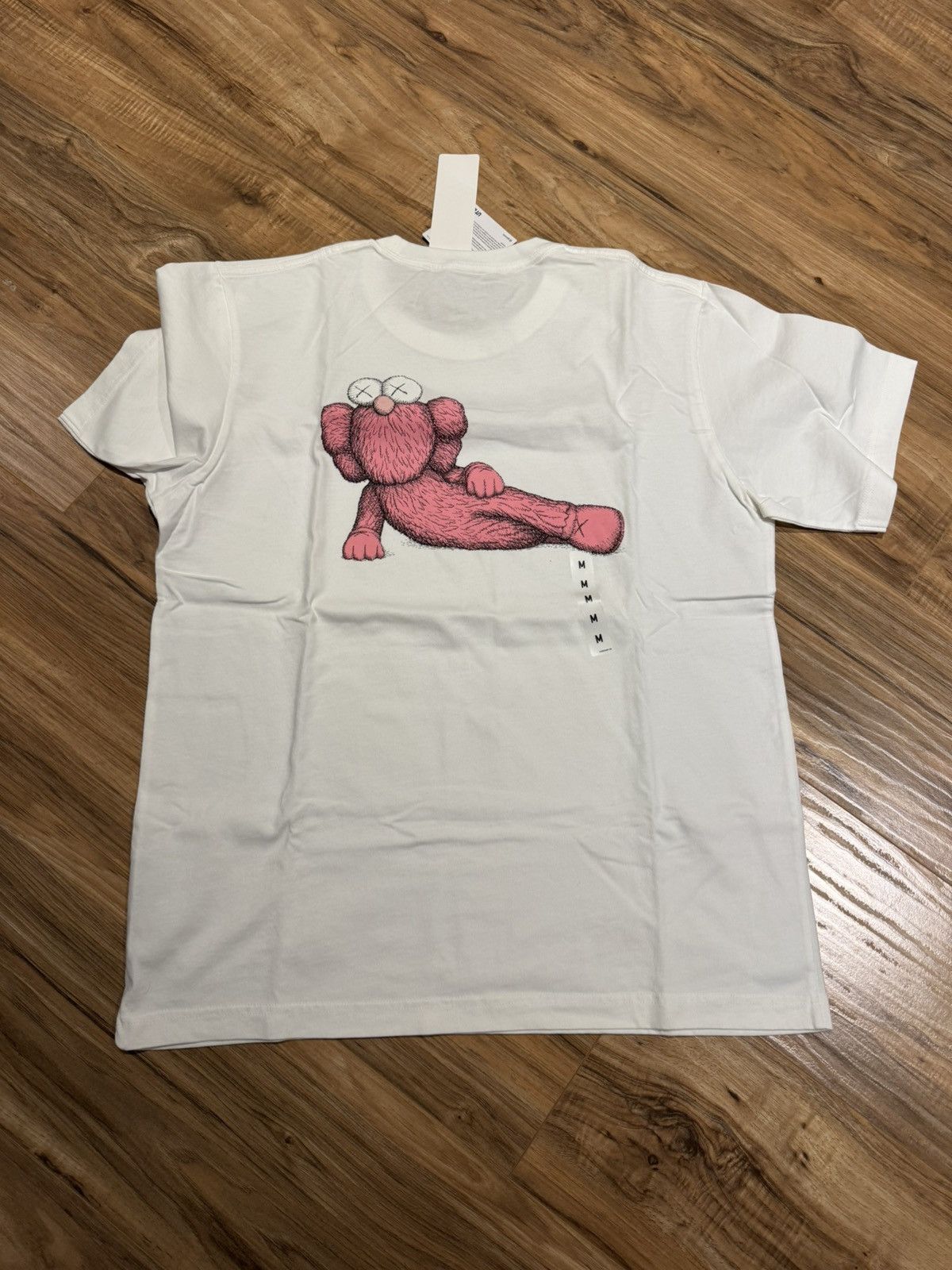 Kaws Kaws Uniqlo Size US M / EU 48-50 / 2 - 1 Thumbnail
