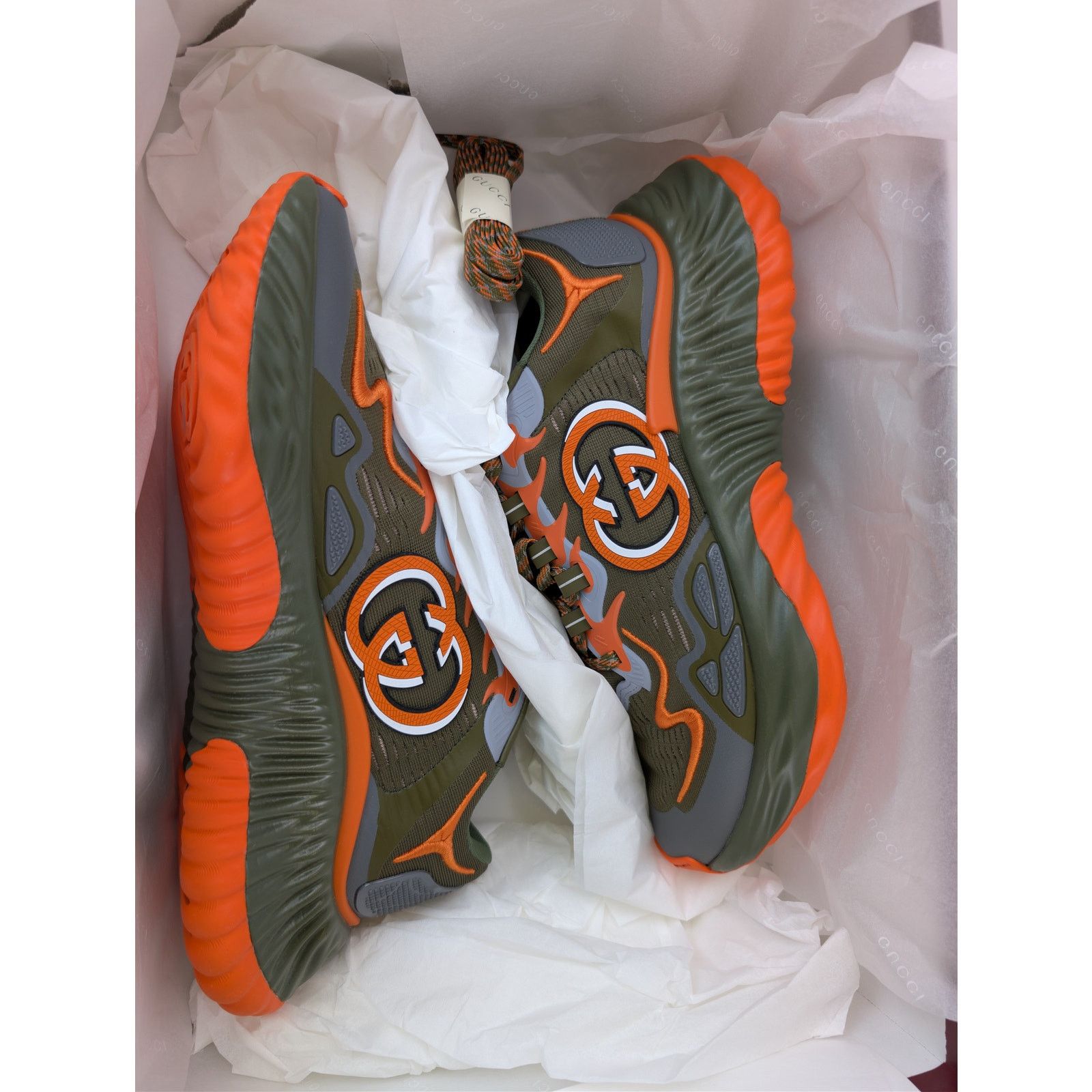 Gucci o1rshd1 Ripple Mesh Low Top Sneakers in Green / Orange Size US 8 / EU 41 - 19 Thumbnail