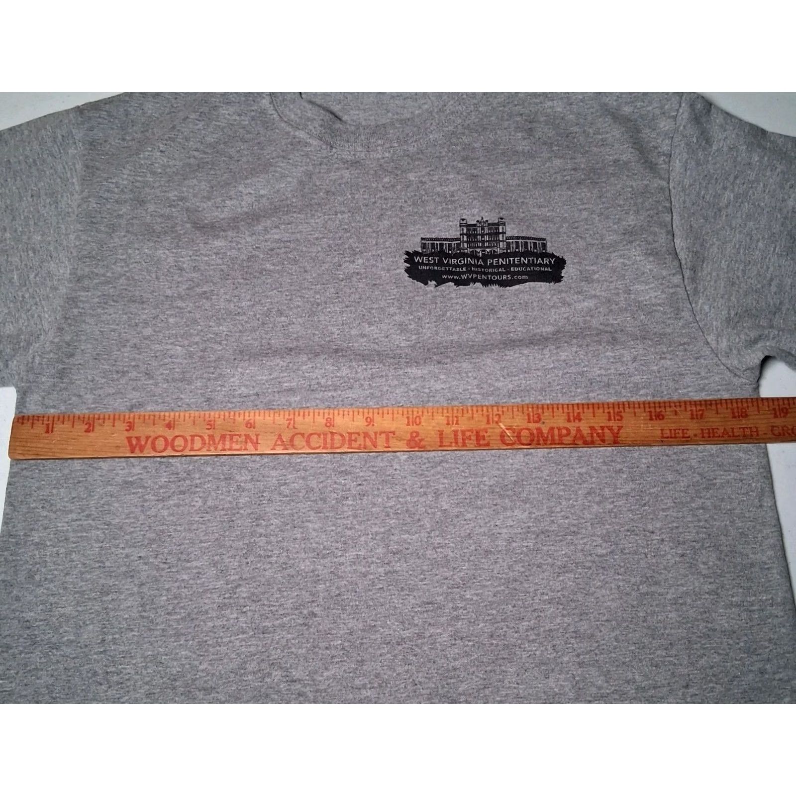 Jerzees VINTAGE Jerzees West Virginia Penitentiary Shirt M Men Gray Short Sleeve Crew Neck Graphic Jail Prison 90s 00s Size US M / EU 48-50 / 2 - 4 Thumbnail