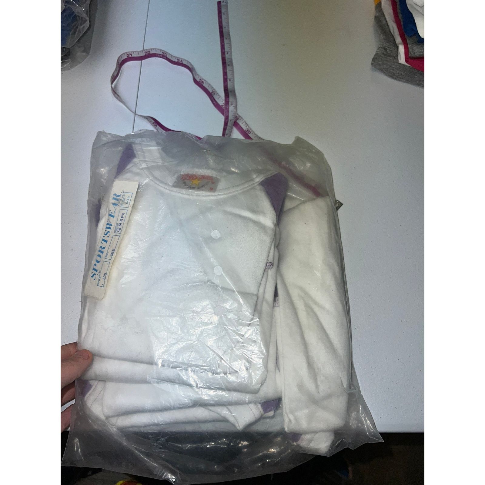 Vintage 80s Women's Lucky Star White Purple Raglan Shirt Grape M Size M / US 6-8 / IT 42-44 - 12 Thumbnail