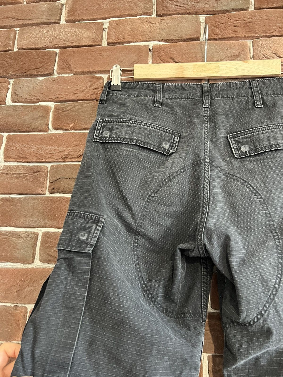 Carhartt Vintage 00s Carhartt Work Cargo Pants Hype Streetwear 29x32 Size US 32 / EU 48 - 8 Thumbnail