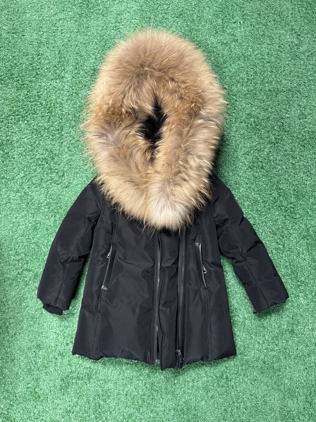 Mackage Mackage kids puffer sz 2 Size XS / US 0-2 / IT 36-38 - 1 Thumbnail