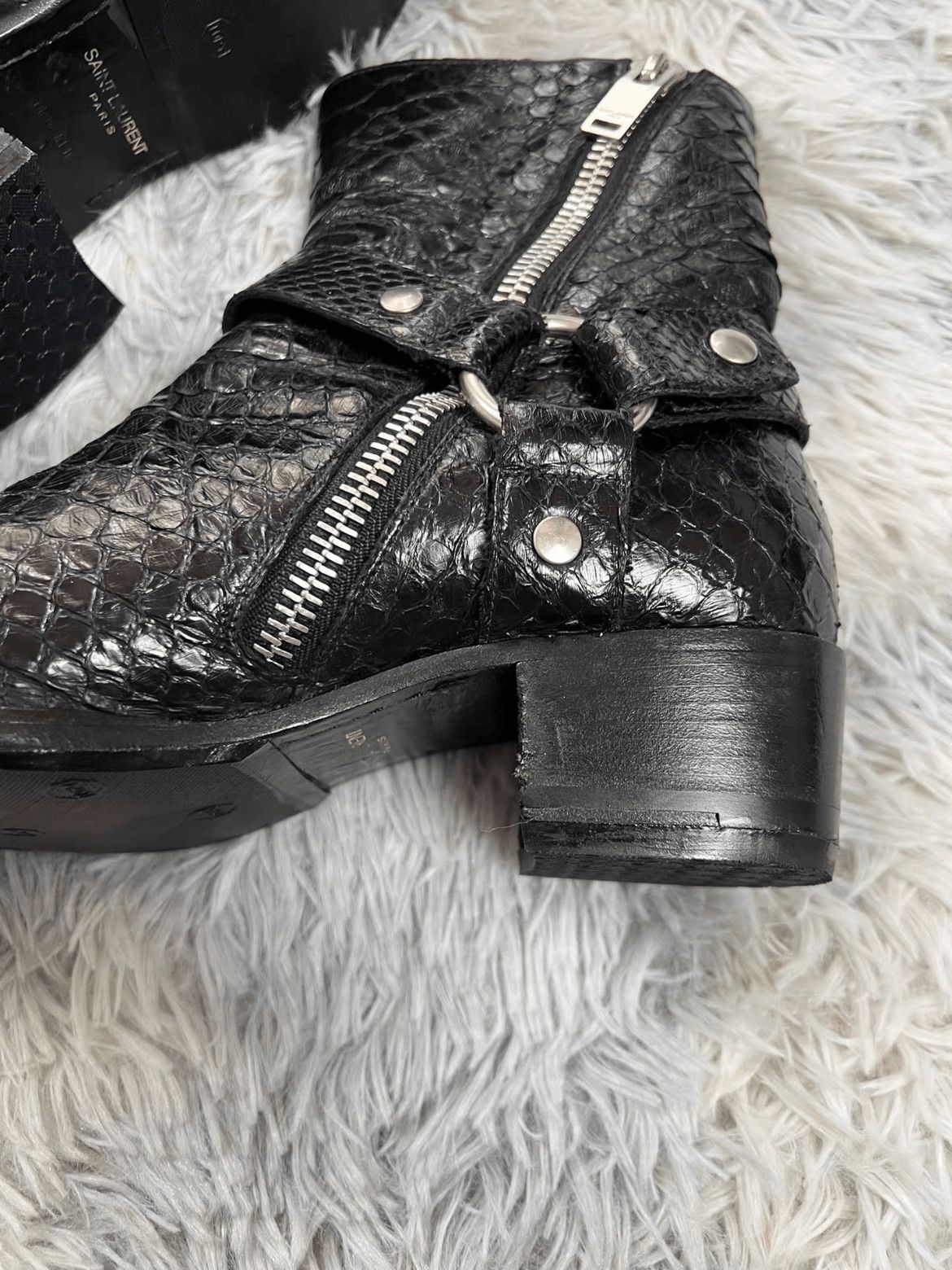 Saint Laurent Paris Saint Laurent Paris Sz 41.5 Saint Laurent Paris Snake Skin Size US 8.5 / EU 41-42 - 4 Thumbnail