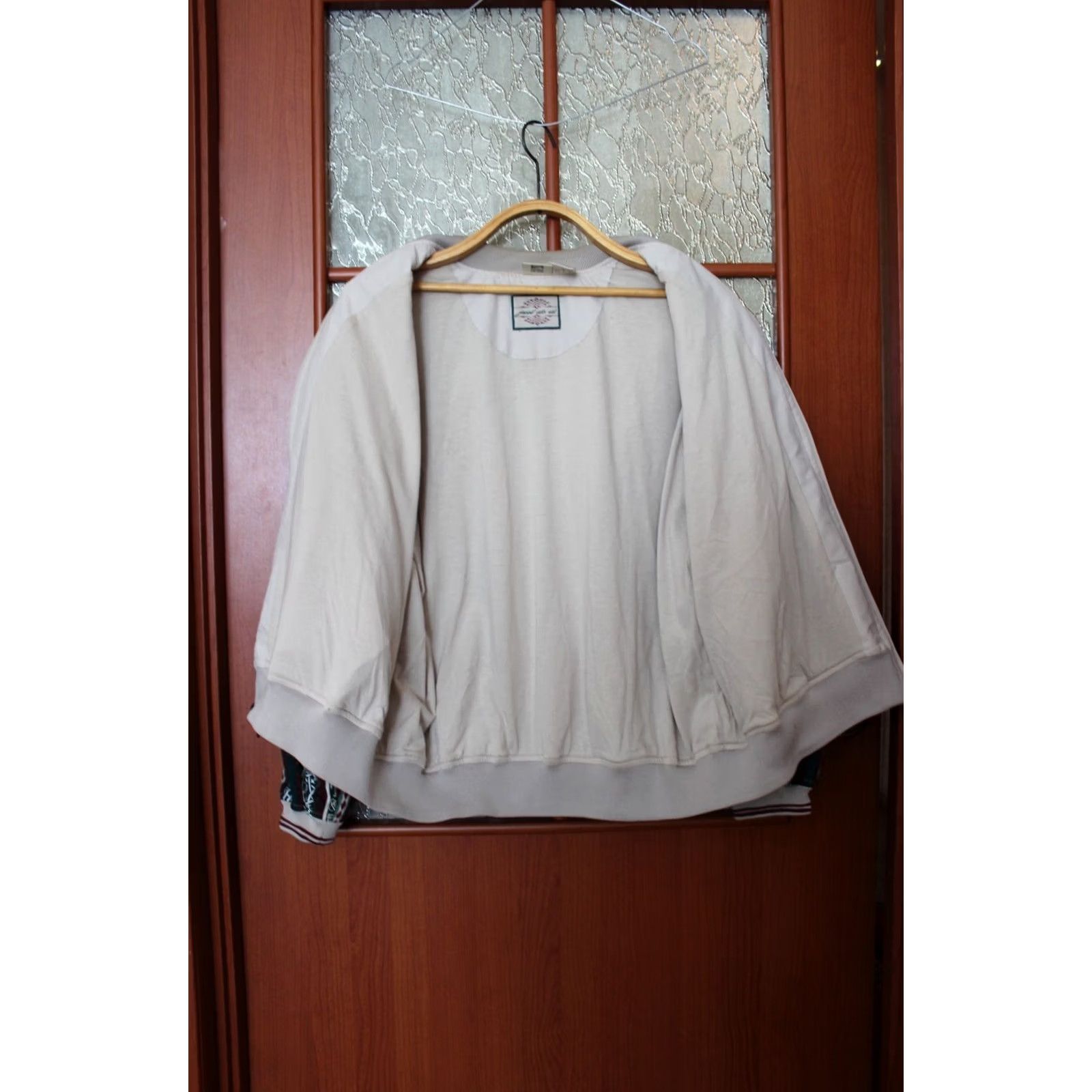 Nike VINTAGE Nike Bomber Jacket - Aztec Sleeves - creme - M - Unisex Adults - Track Jacket - Zip - Long Sleeve - All Seasons - Regular Fit Size US M / EU 48-50 / 2 - 5 Thumbnail