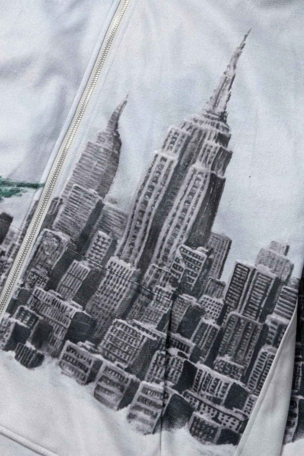 Who Decides War Who Decides War Angel Over The City Zip Up Size US L / EU 52-54 / 3 - 2 Thumbnail