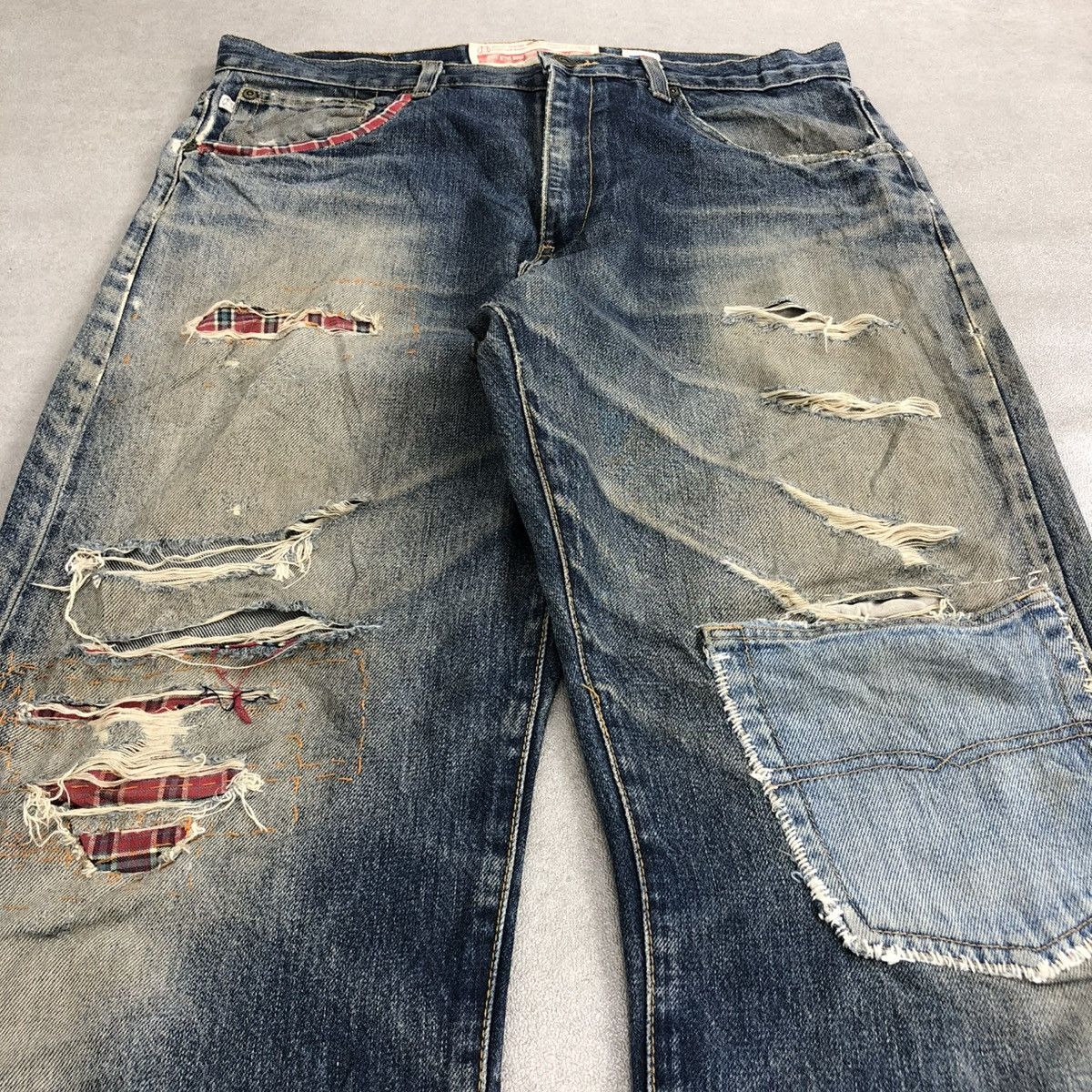 If Six Was Nine × Le Grande Bleu (L.G.B.) 🇺🇸 2000s Fresyjive Distressed Punk Custom Rework Jeans Y2K Size US 34 / EU 50 - 6 Thumbnail