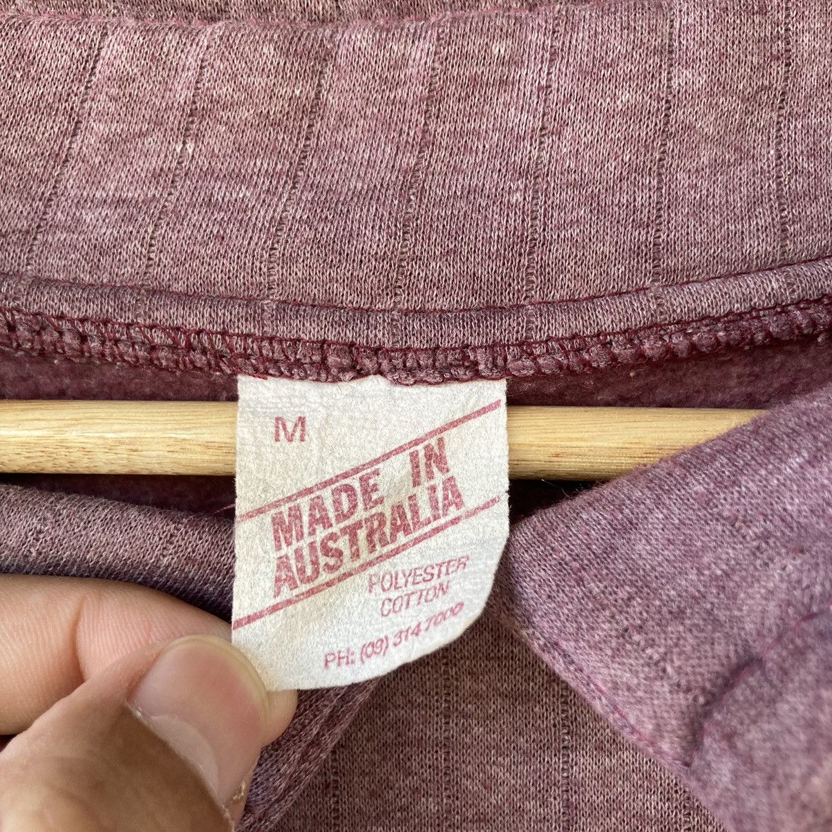 Vintage Vintage Surfer sweatshirt size M Made In Australia Size US M / EU 48-50 / 2 - 5 Thumbnail