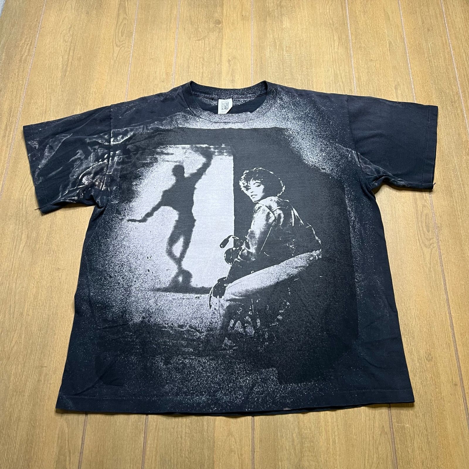 Vintage Vintage Whitney Houston T Shirt XL USA AOP 90s Single Stitch Size US XL / EU 56 / 4 - 1 Thumbnail