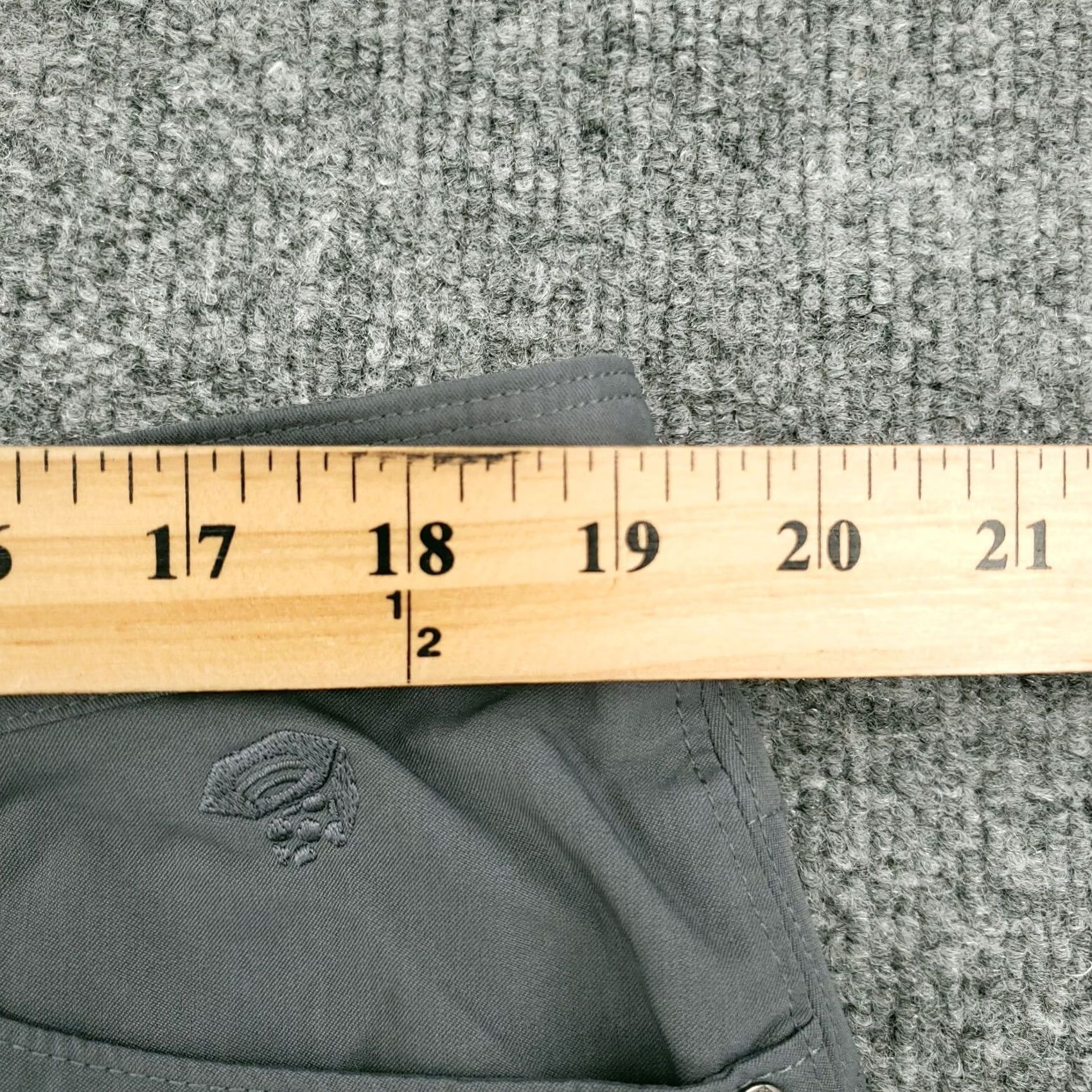 Mountain Hardwear Mountain Hardwear Skirt Womens Size 16 Gray Mini Nylon Stretch Zip Fly Hiking Outdoor Size 38" / US 16 / IT 52 - 4 Thumbnail