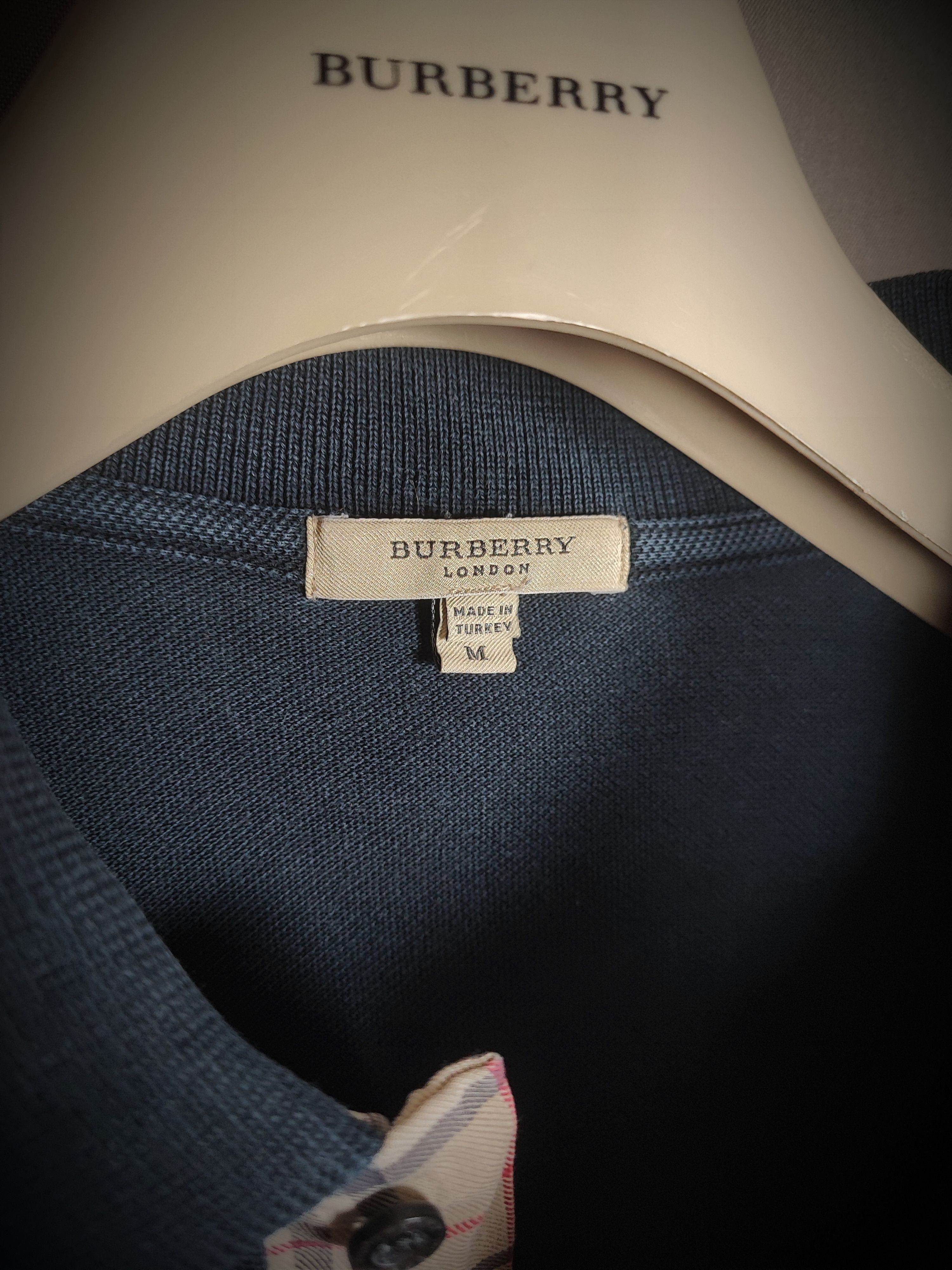 Burberry 🔥 Burberry Polo M Black🔥 Size US M / EU 48-50 / 2 - 4 Thumbnail