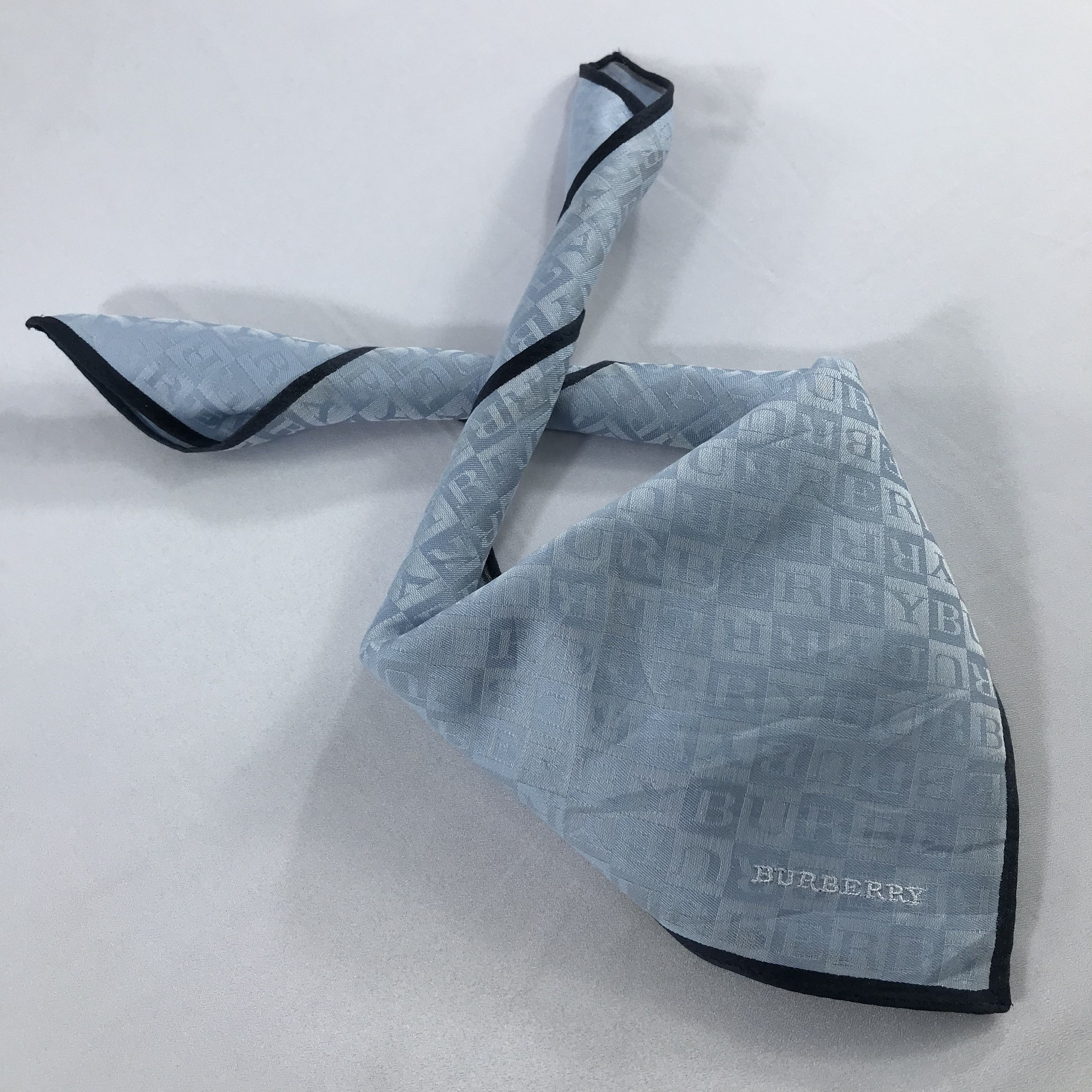 Burberry × Vintage Burberry Bandana / Handkerchief / Neckerchief - S2522 Size ONE SIZE - 4 Thumbnail