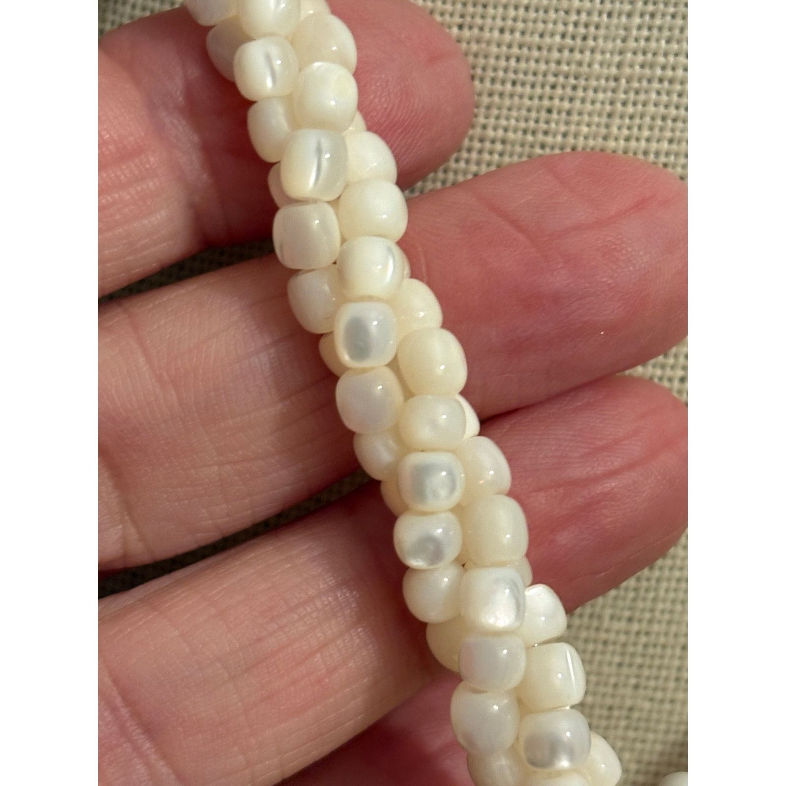 Other Vintage Mother of Pearl Flower Necklace White Beaded 19" Size ONE SIZE - 5 Thumbnail