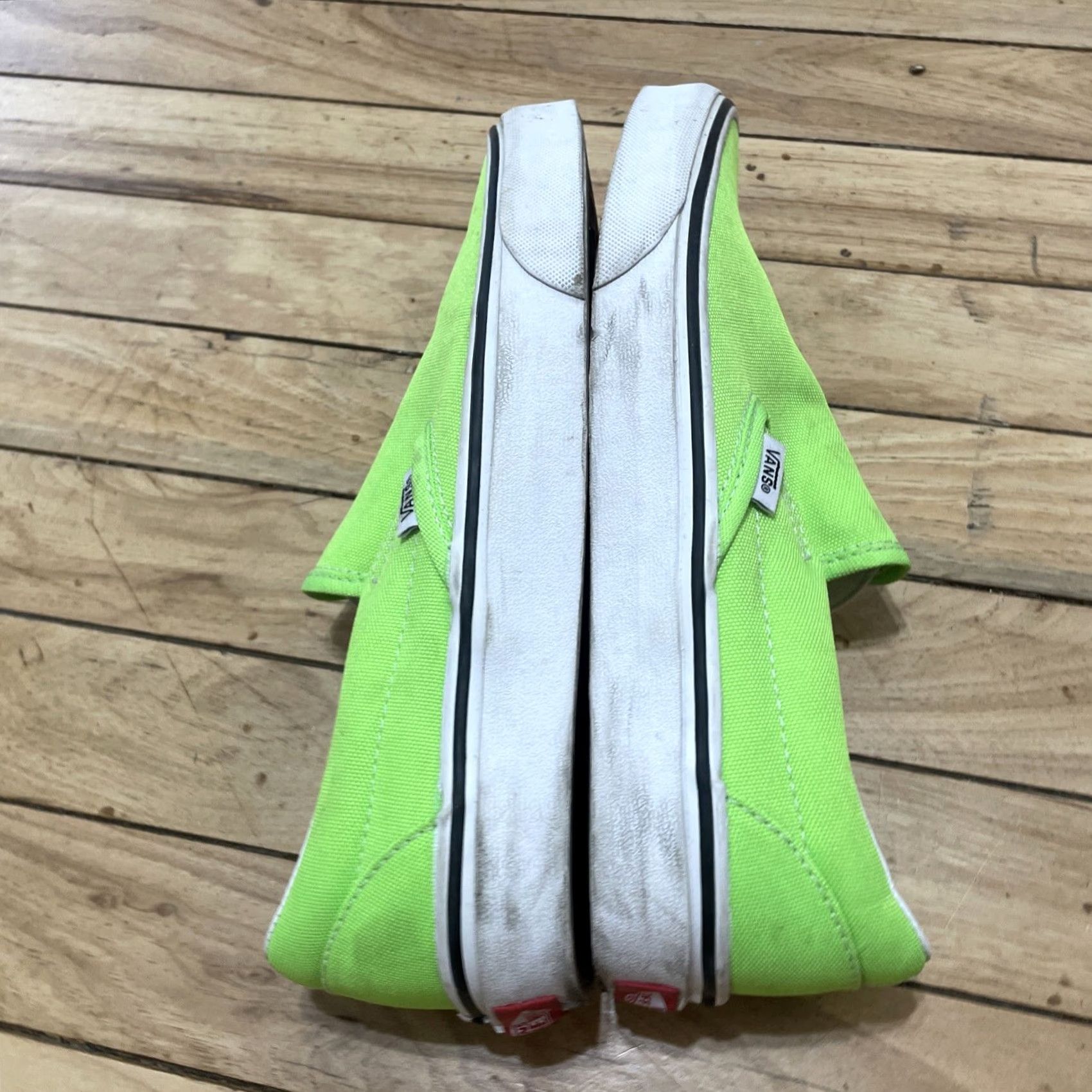 Vans VANS Slip On Shoes Men 7 Lime Green Low Top Sneakers Surf Skate Party Casual Beach Size US M / EU 48-50 / 2 - 5 Thumbnail