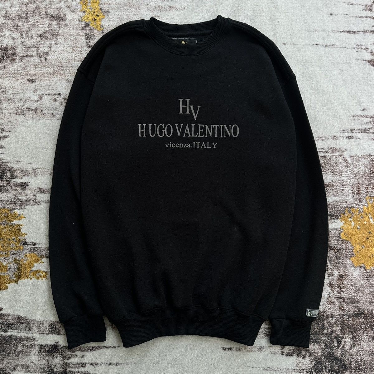 Japanese Brand VINTAGE HV HUGO VALENTINO VICENZA ITALY SPELL OUT Size US L / EU 52-54 / 3 - 2 Thumbnail