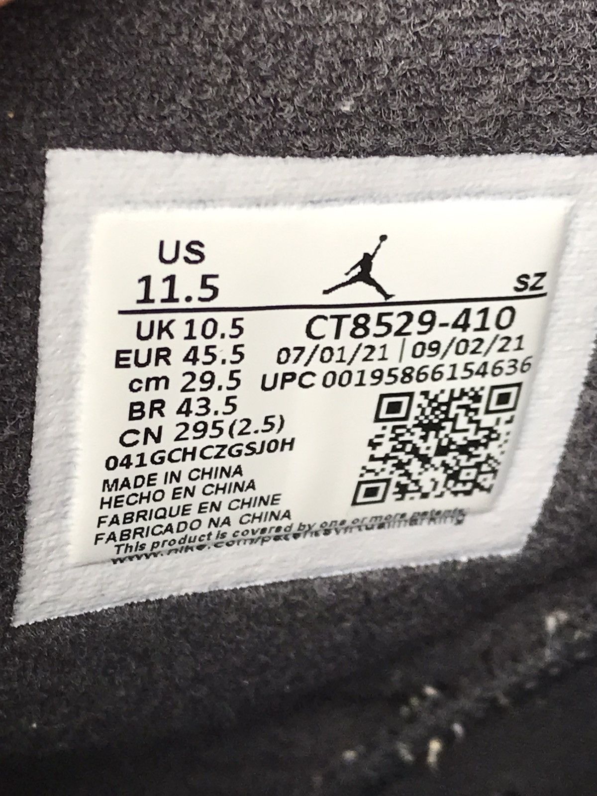 Jordan Brand Air Jordan Retro 6 UNC Size 11.5 Size US 11.5 / EU 44-45 - 8 Thumbnail
