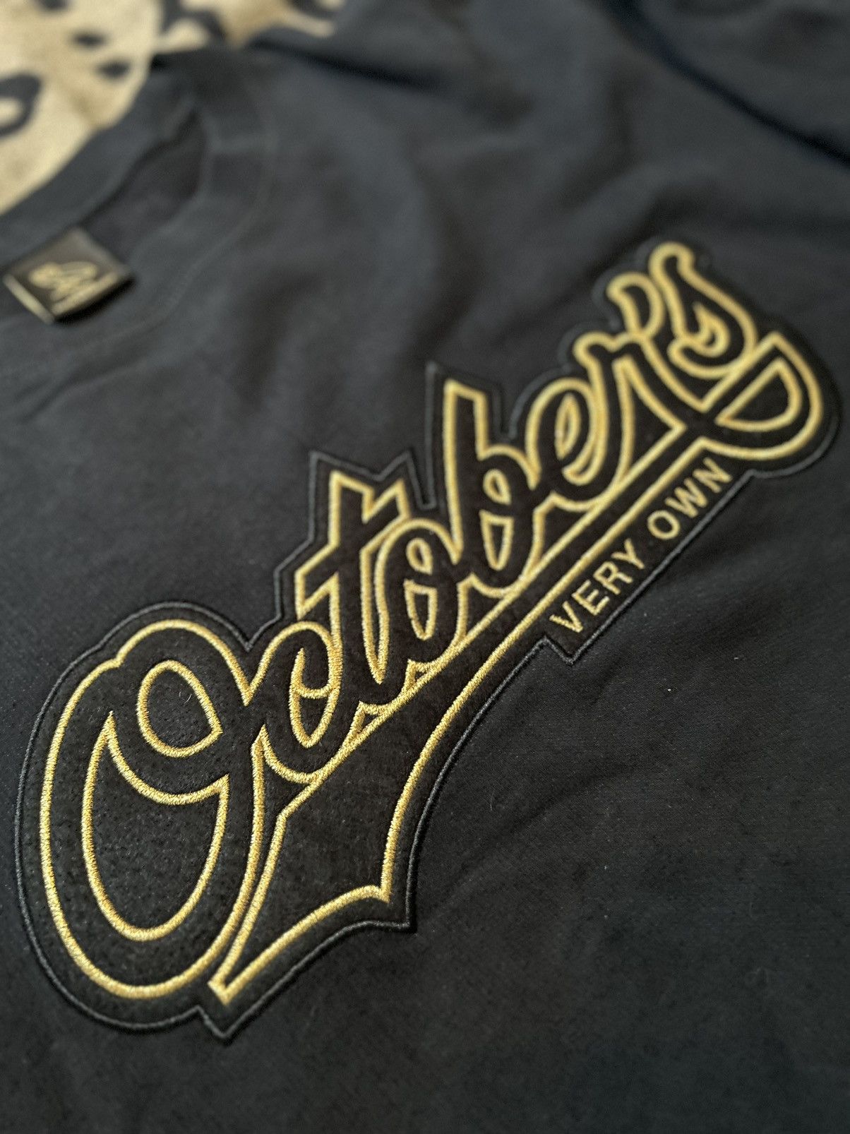 October's Very Own 2019 Script Crewneck Size US L / EU 52-54 / 3 - 3 Thumbnail