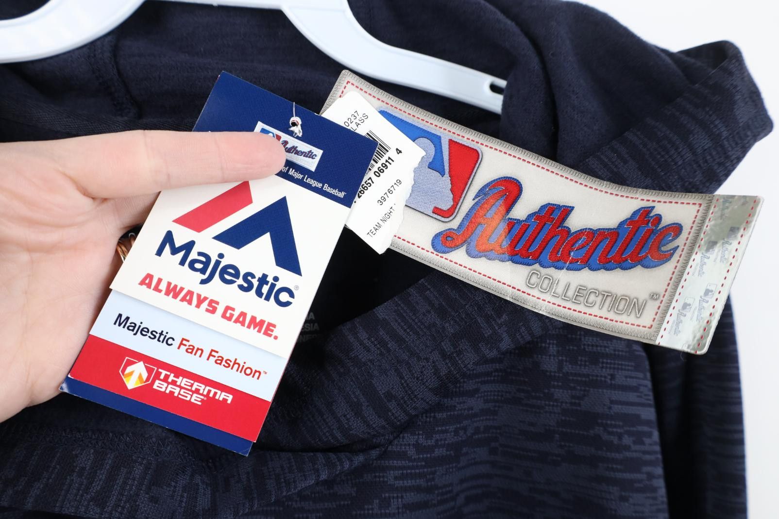 Majestic Deadstock Vintage Majestic Base Indians Baseball Hoodie Size XL / US 12-14 / IT 48-50 - 7 Thumbnail