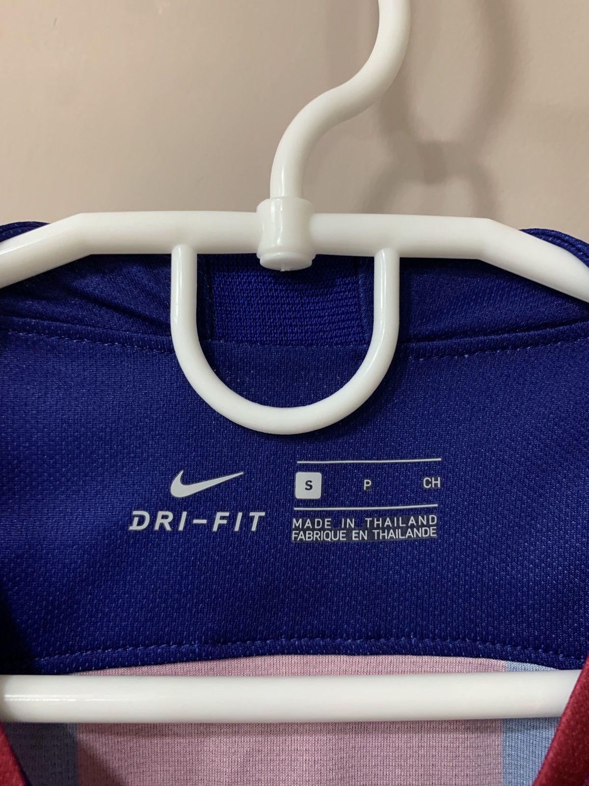 Nike Womens Barcelona Home Football Shirt Nike Soccer Jersey Sz S Size S / US 4 / IT 40 - 7 Thumbnail