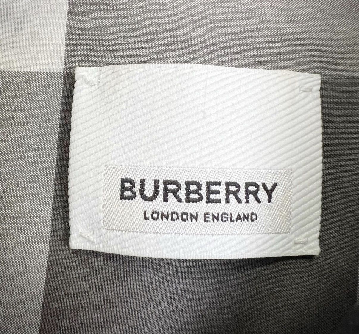 Burberry Burberry Dark Grey Check Pocket Short Sleeve Shirt K12 Size US M / EU 48-50 / 2 - 4 Thumbnail