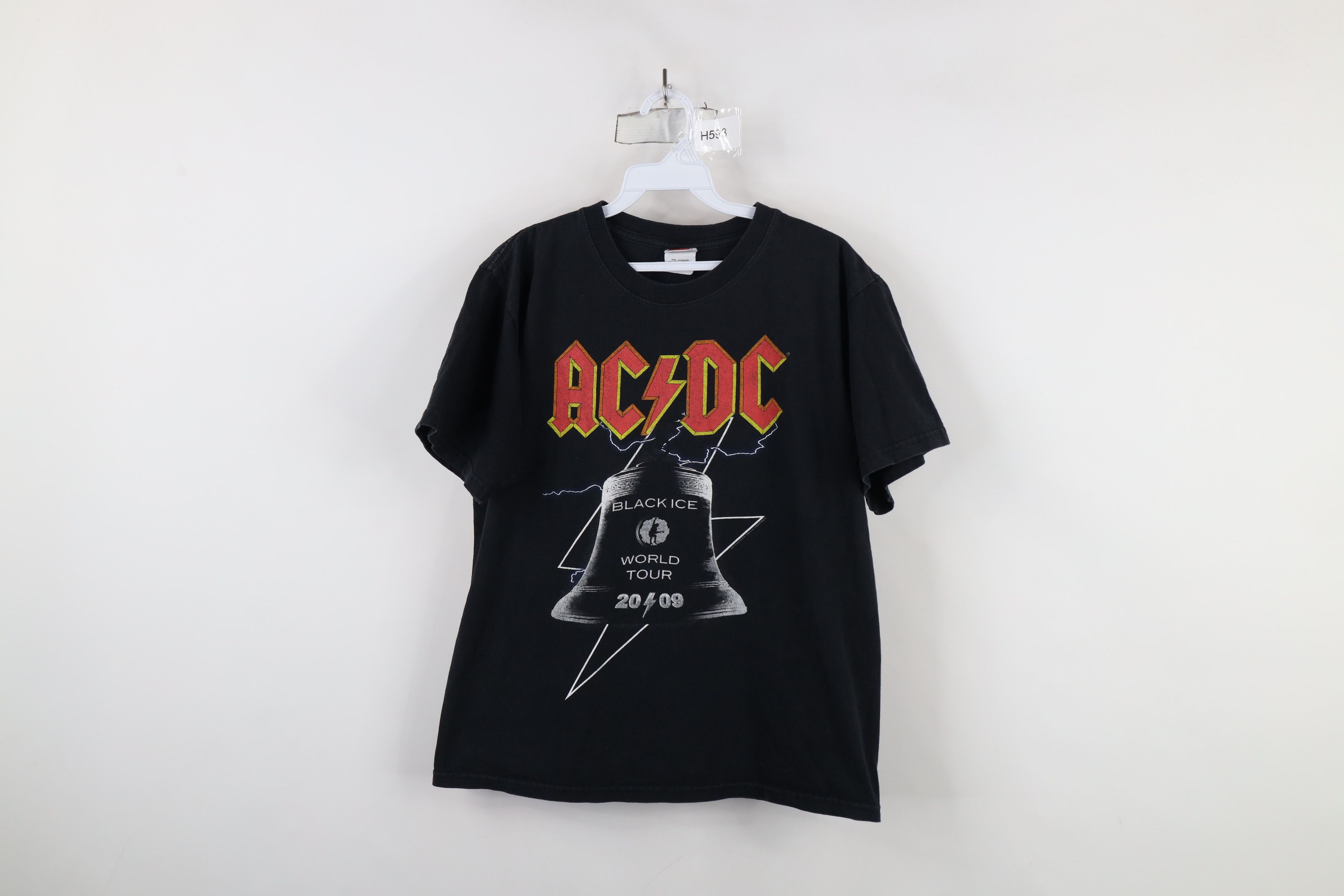 Vintage Vintage Y2K Black Ice World Tour ACDC Band T-Shirt Black Size US M / EU 48-50 / 2 - 1 Thumbnail