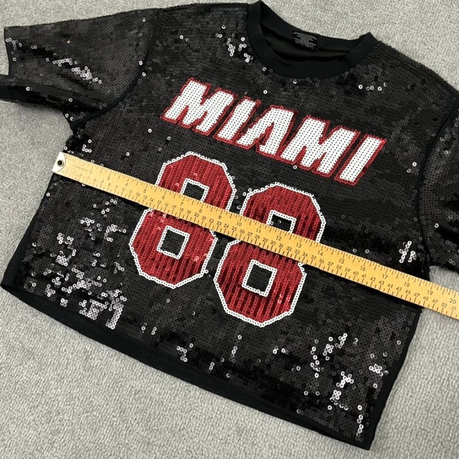 Nike Nike Shirt Womens Small Black Red Cropped Boxy Sequin Ultra Game NBA #88 Size S / US 4 / IT 40 - 6 Thumbnail