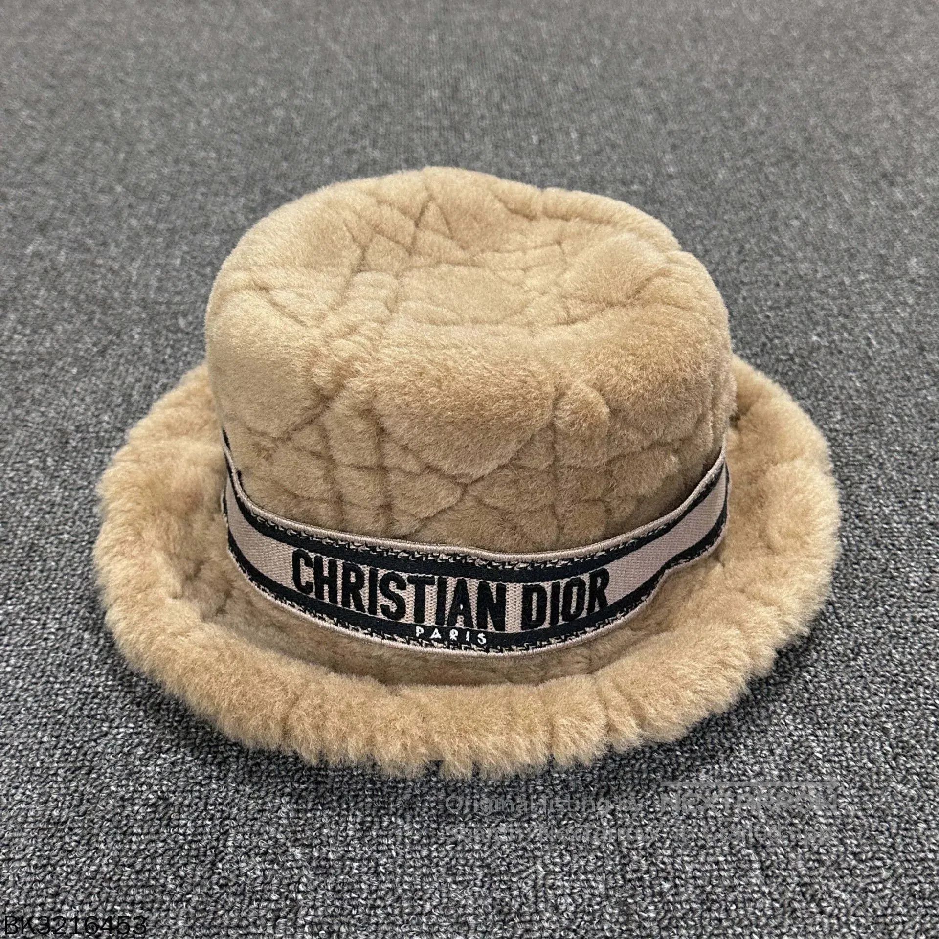 Dior Dior Cannage Fur Fisherman Hat. Size ONE SIZE - 1 Thumbnail