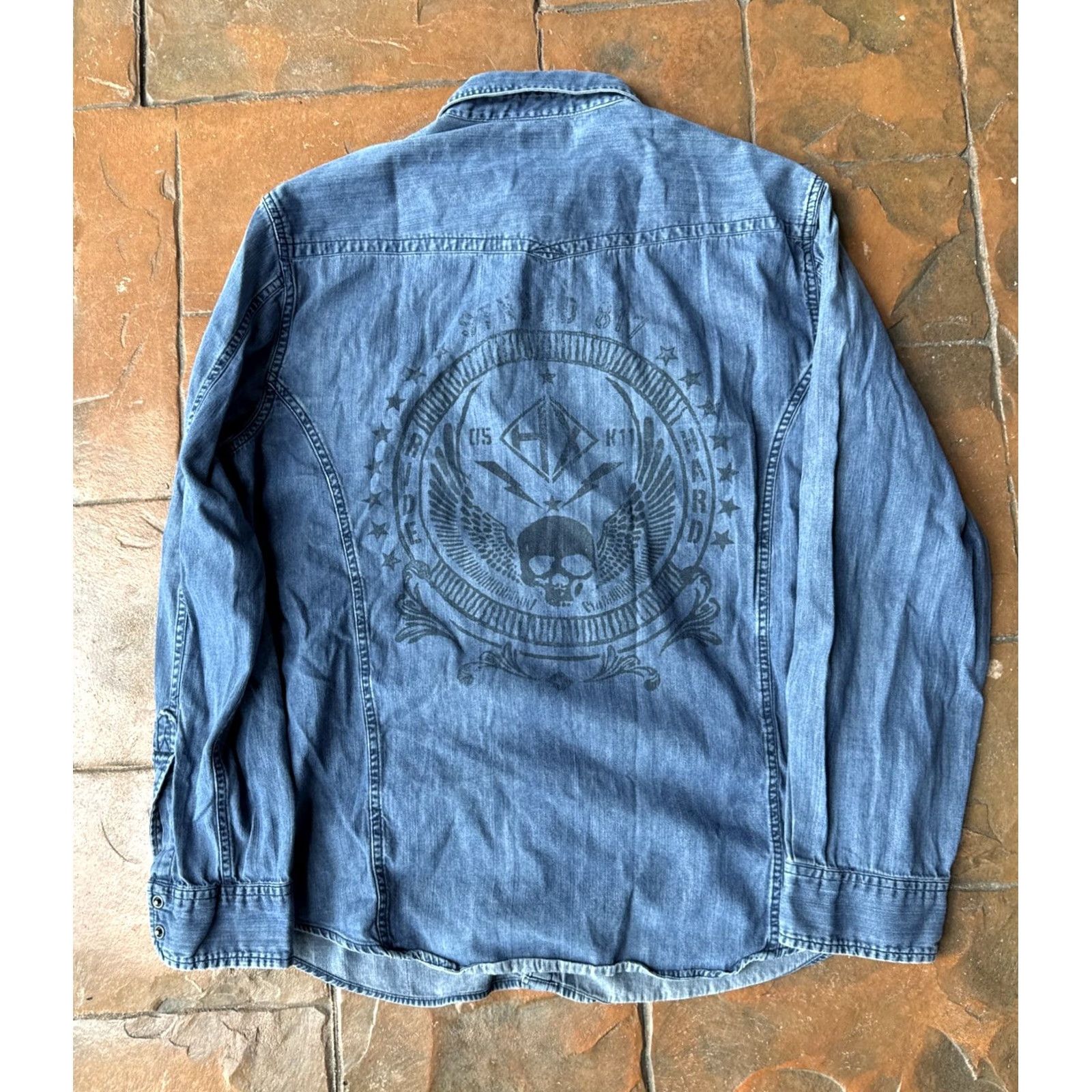 Vintage VINTAGE Helix Denim Shirt XL Athletic Fit Button-Up Collared Snap Pockets Skull Grunge Jeans Casual Size US XL / EU 56 / 4 - 2 Thumbnail