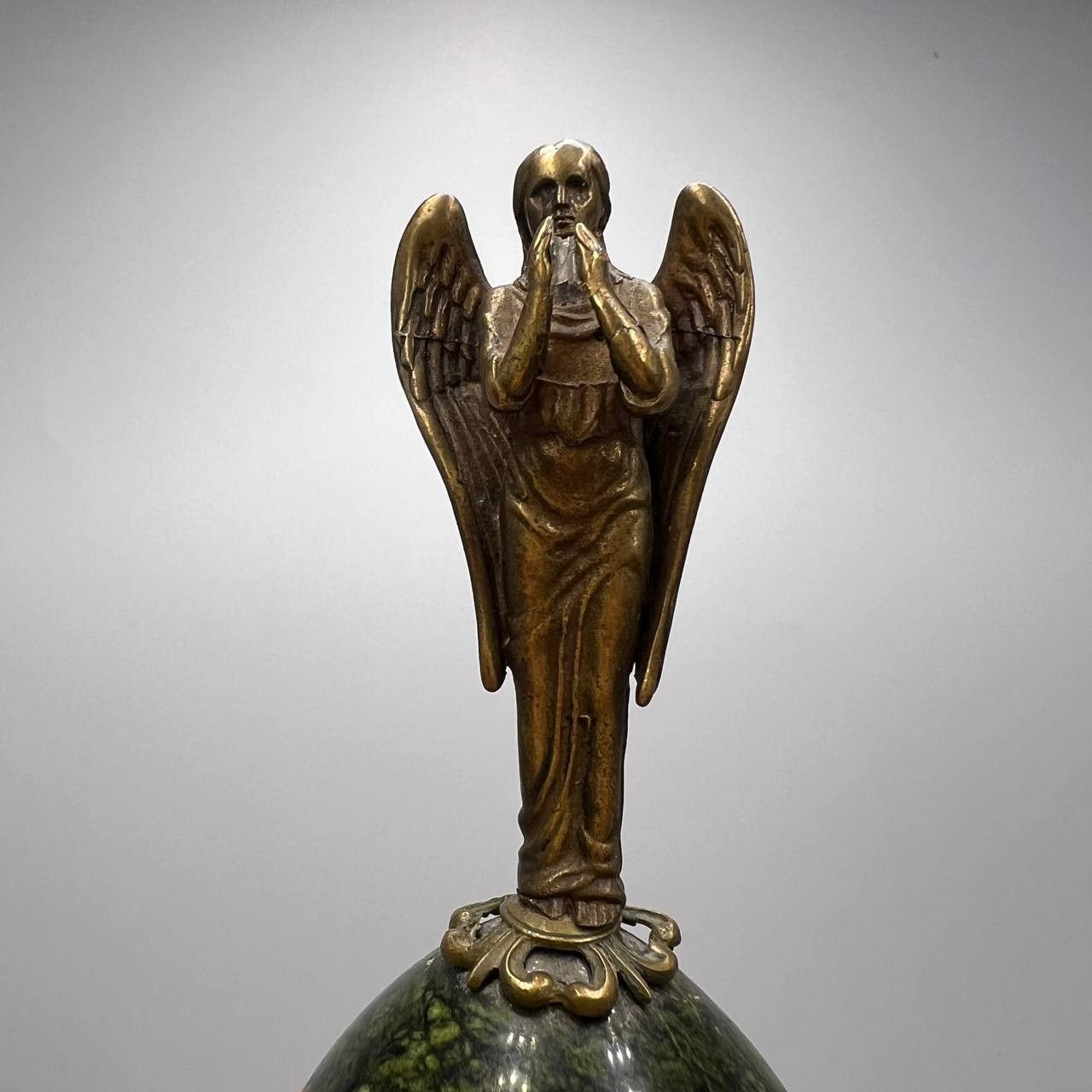 Vintage Vintage Serpentine Gemstone Egg Brass Angel Desk Souvenir Size ONE SIZE - 8 Thumbnail