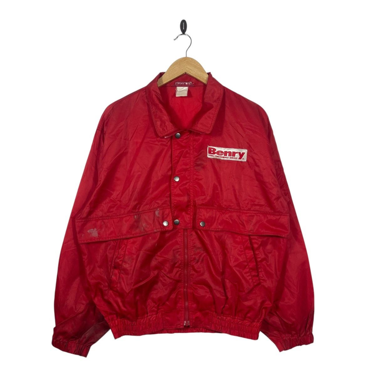 Vintage Vintage Benry Red Nylon Windbreaker Jacket Snap Zip Logo Size US XL / EU 56 / 4 - 1 Thumbnail