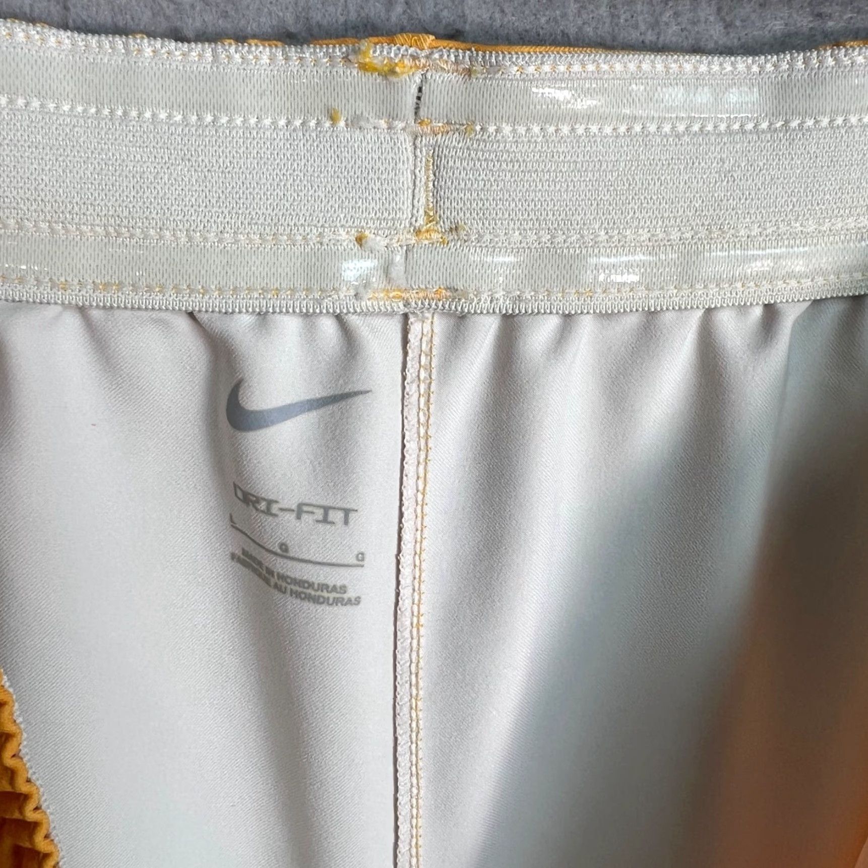 Nike Nike Dri-Fit Womens Size Large Yellow & Black Athletic Shorts Drawstring Size 36" / US 14 / IT 50 - 3 Thumbnail