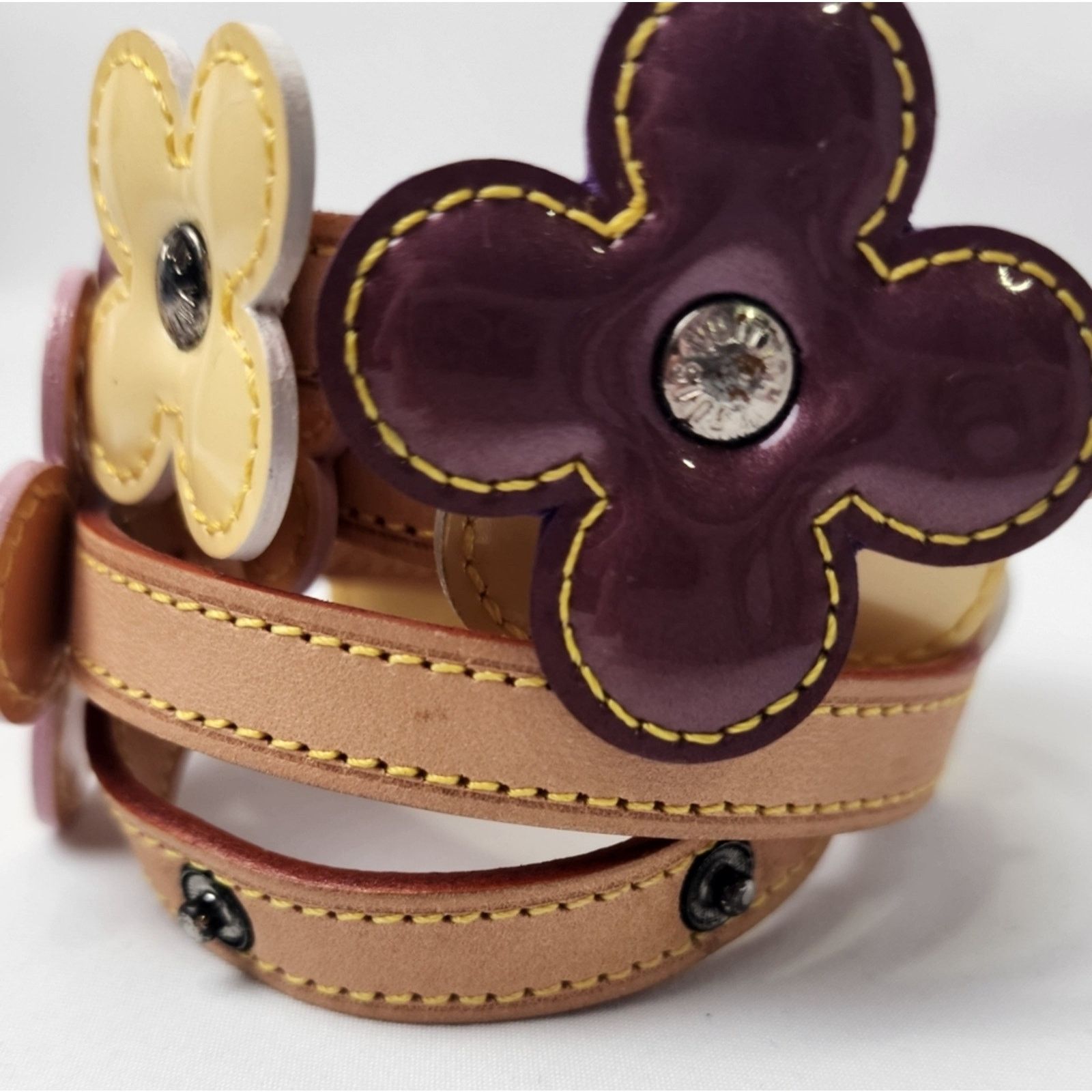 Louis Vuitton Authentic Louis Vuitton Vernis Fleur Double Wrap Bracelet Size ONE SIZE - 14 Thumbnail