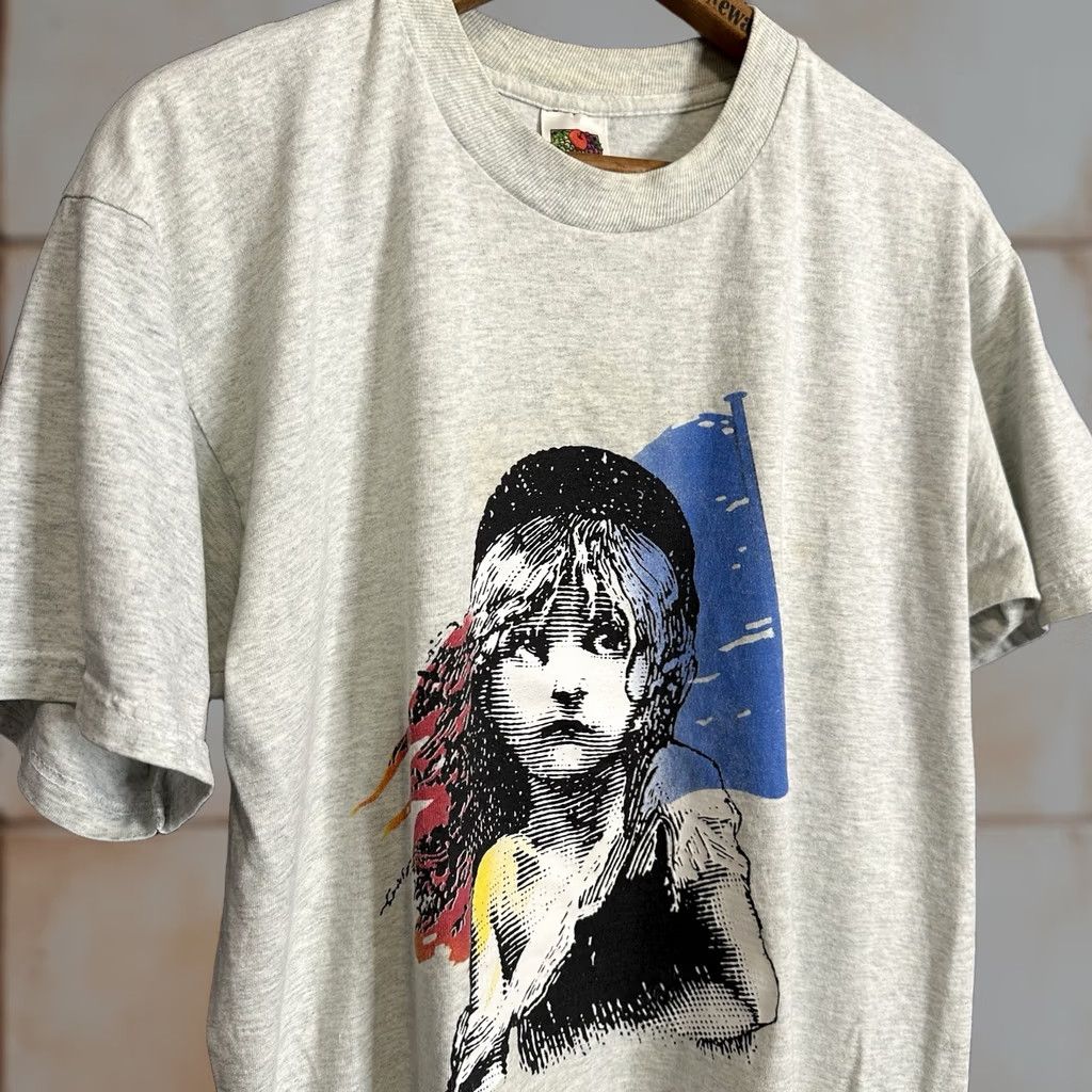 Fruit Of The Loom VINTAGE Les Misérables 1990s Fruit Of The Loom T-Shirt Gray L Men 90s Music Concert Shirt Short Sleeve Crew Neck Cotton Blend Size US L / EU 52-54 / 3 - 1 Thumbnail