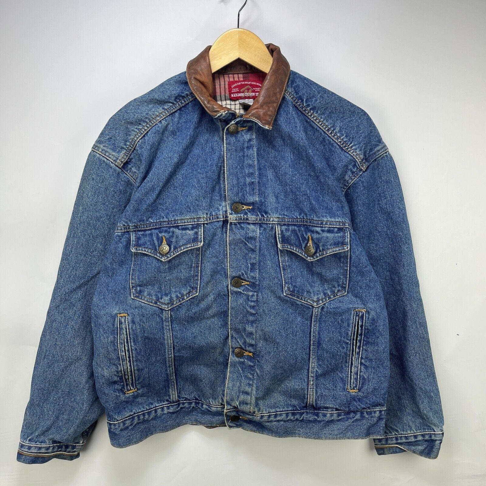 Vintage Vintage Marlboro Country Denim Leather Collar Jacket Medium Size US M / EU 48-50 / 2 - 1 Thumbnail