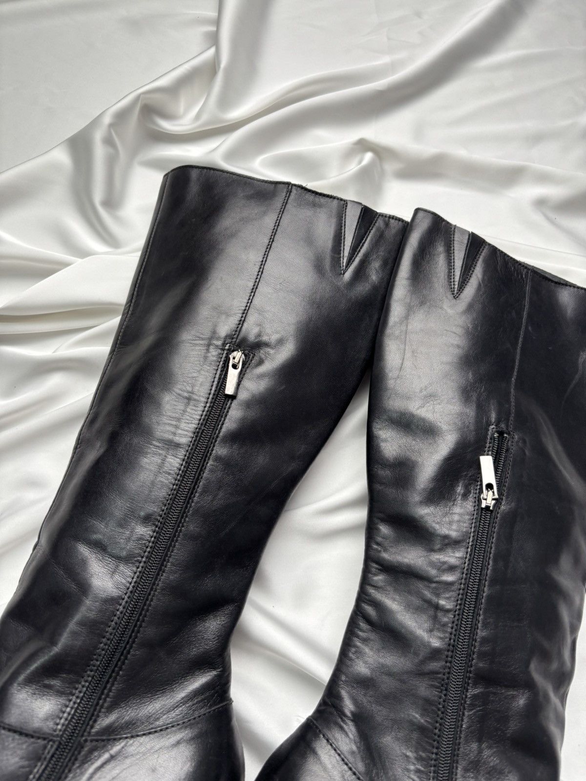 Vintage Black leather high knee italian boots Size US 9 / IT 39 - 6 Thumbnail