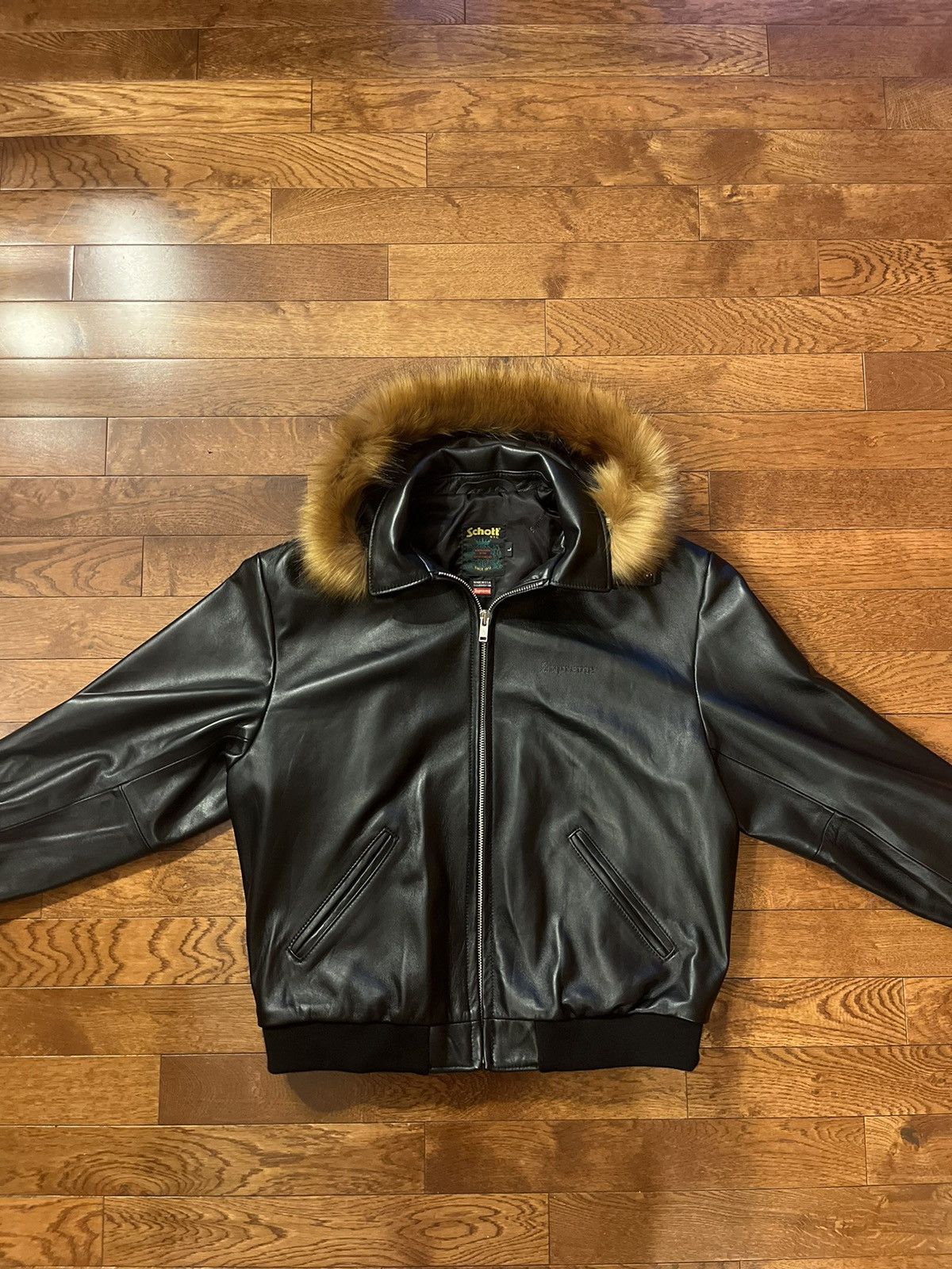 し*ー様 Supreme Schott Hooded Leather Bombe Spring/Summer 2024 Preview – Supreme