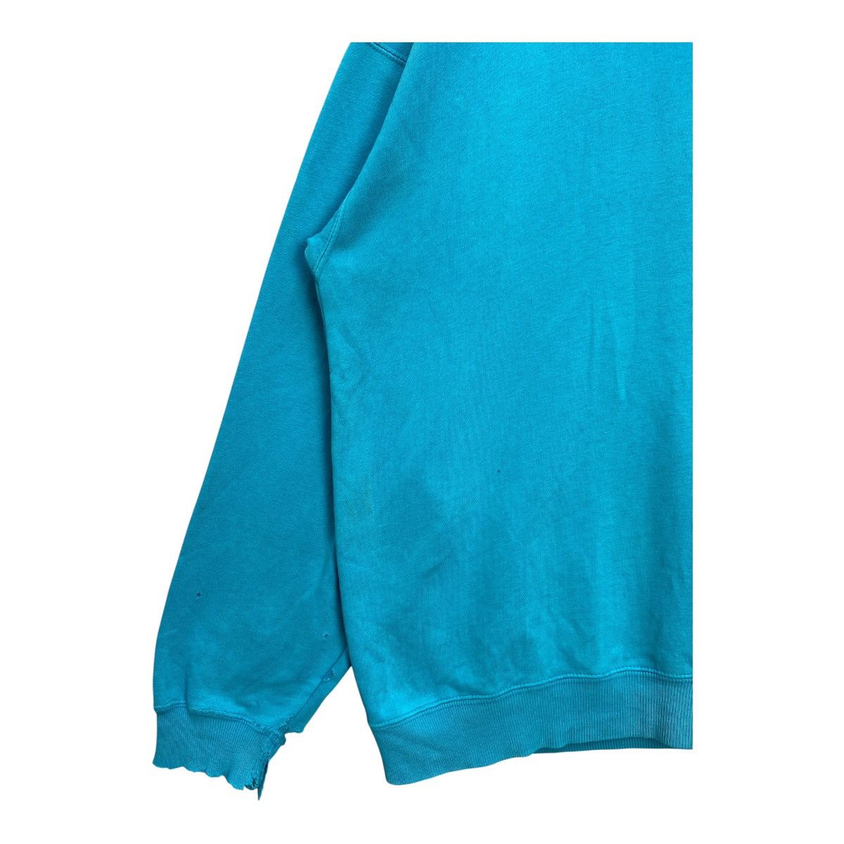 Gap Vintage Gap Plain Distressed Sweatshirt Crewneck Size Medium Size US M / EU 48-50 / 2 - 4 Thumbnail