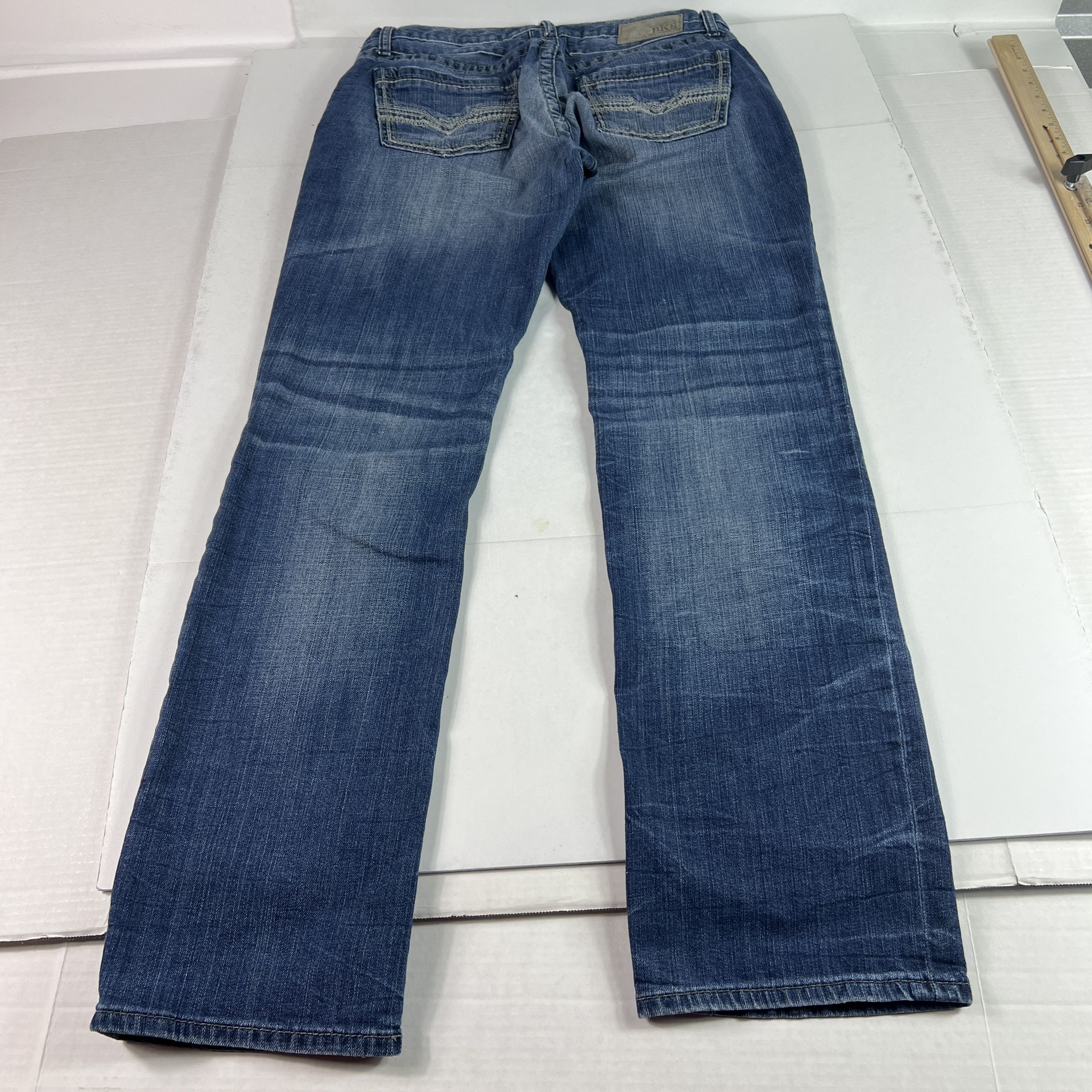 BKE BKE Jeans Long Derek Straight Leg Blue Faded Stretch Denim Size US 35 - 9 Thumbnail