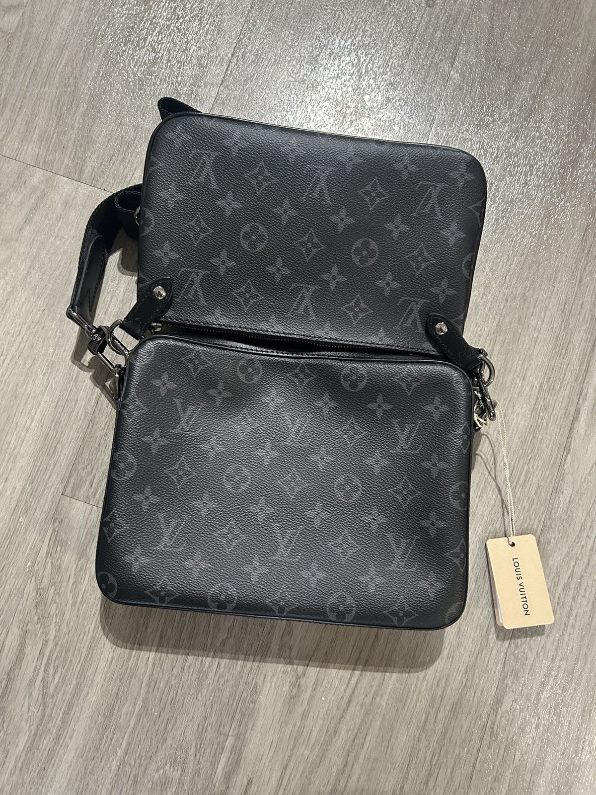 Louis Vuitton Louis vuitton trio messenger bag crossbody monogram eclipse Size ONE SIZE - 5 Thumbnail
