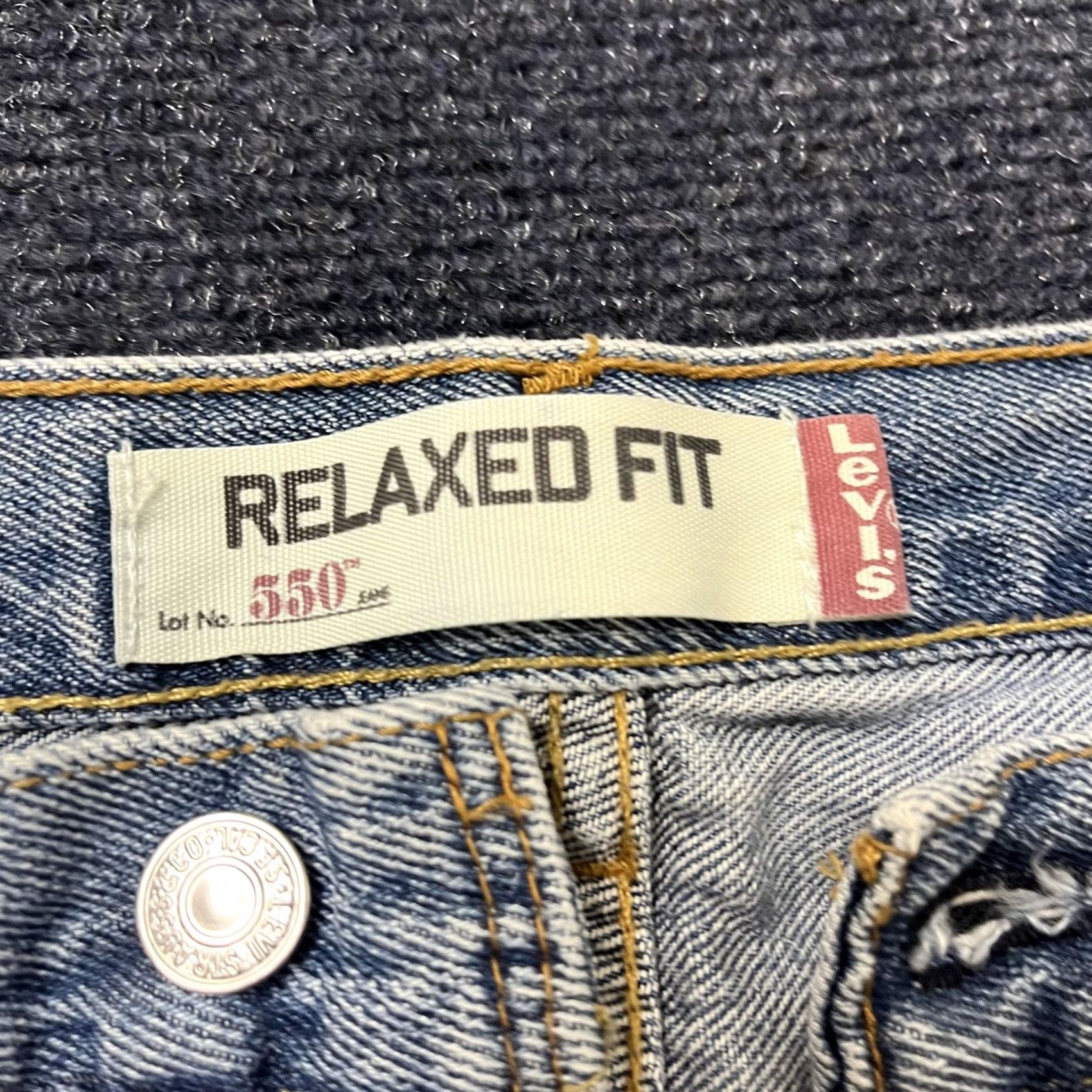 Levi's VINTAGE? Levi's 550 Jeans Mens 36x34 Blue Medium Wash Relaxed Fit Tapered Leg Denim Size US 36 / EU 52 - 4 Thumbnail