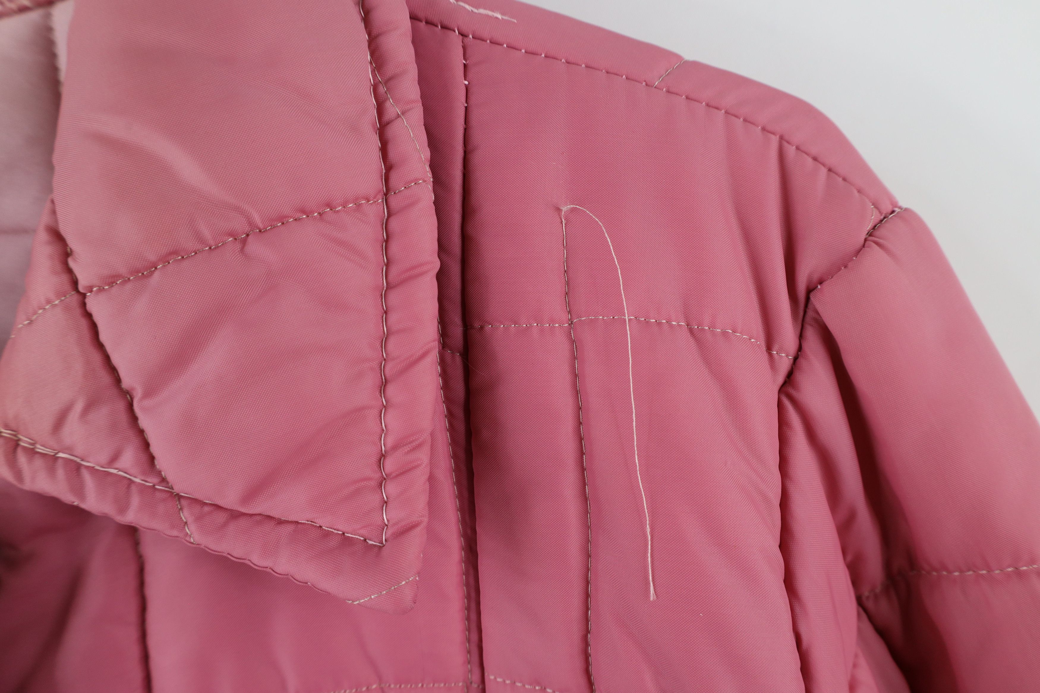 Vintage Vintage 70s Streetwear Quilted Belted Puffer Jacket Pink USA Size L / US 10 / IT 46 - 5 Thumbnail