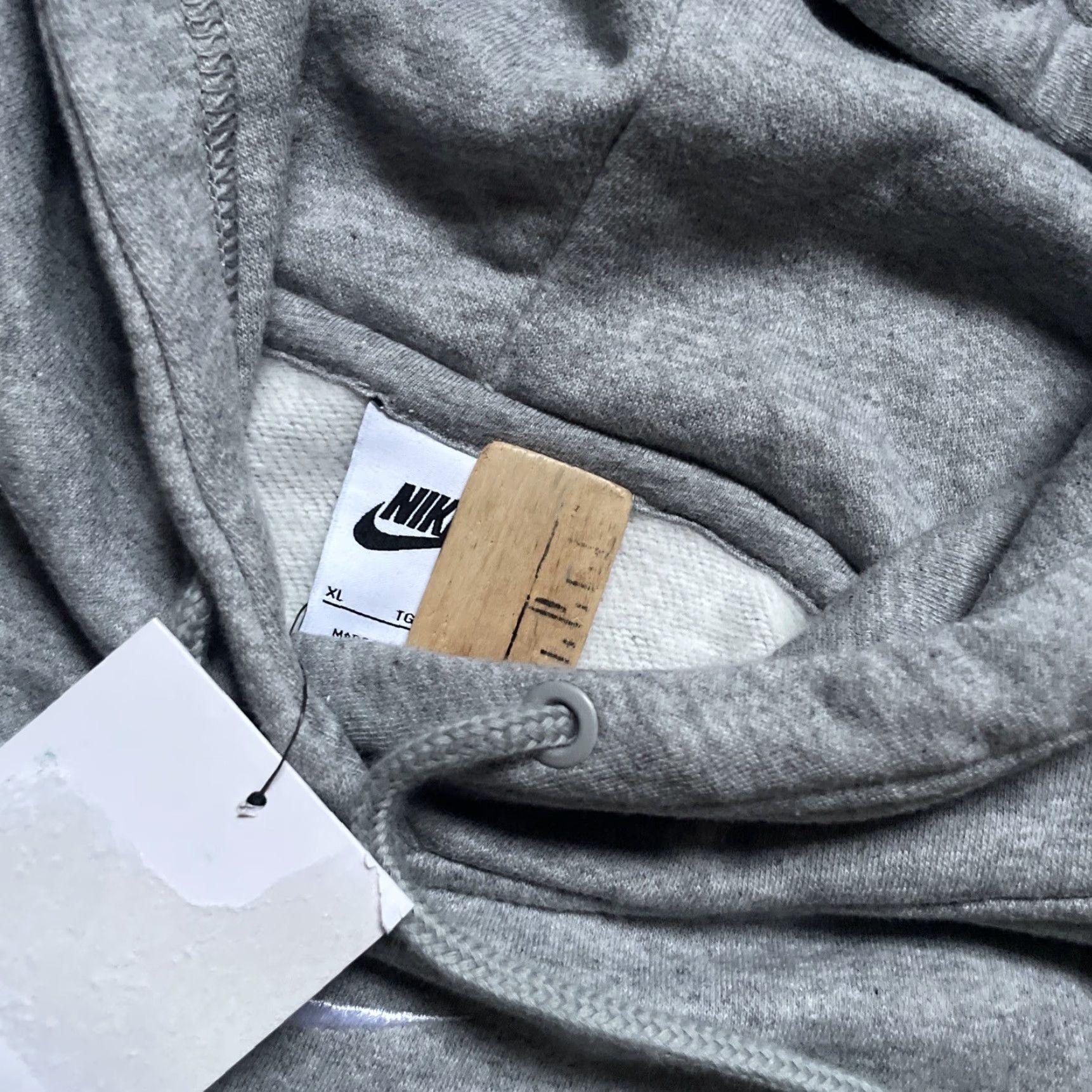 Nike Nike Grey Center Swoosh Check Hoodie Sweatshirt NWT XL Unisex Adults Pullover Logo 90s Streetwear HipHop Rap Style Size US XL / EU 56 / 4 - 5 Thumbnail