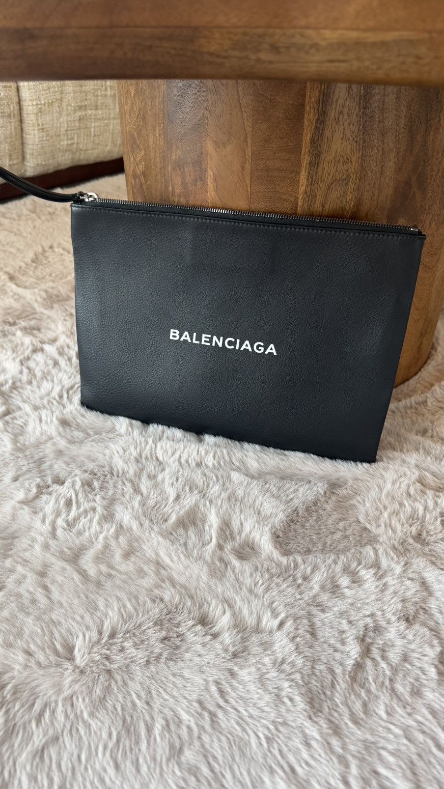 Balenciaga balenciaga logo pouch Size ONE SIZE - 1 Thumbnail