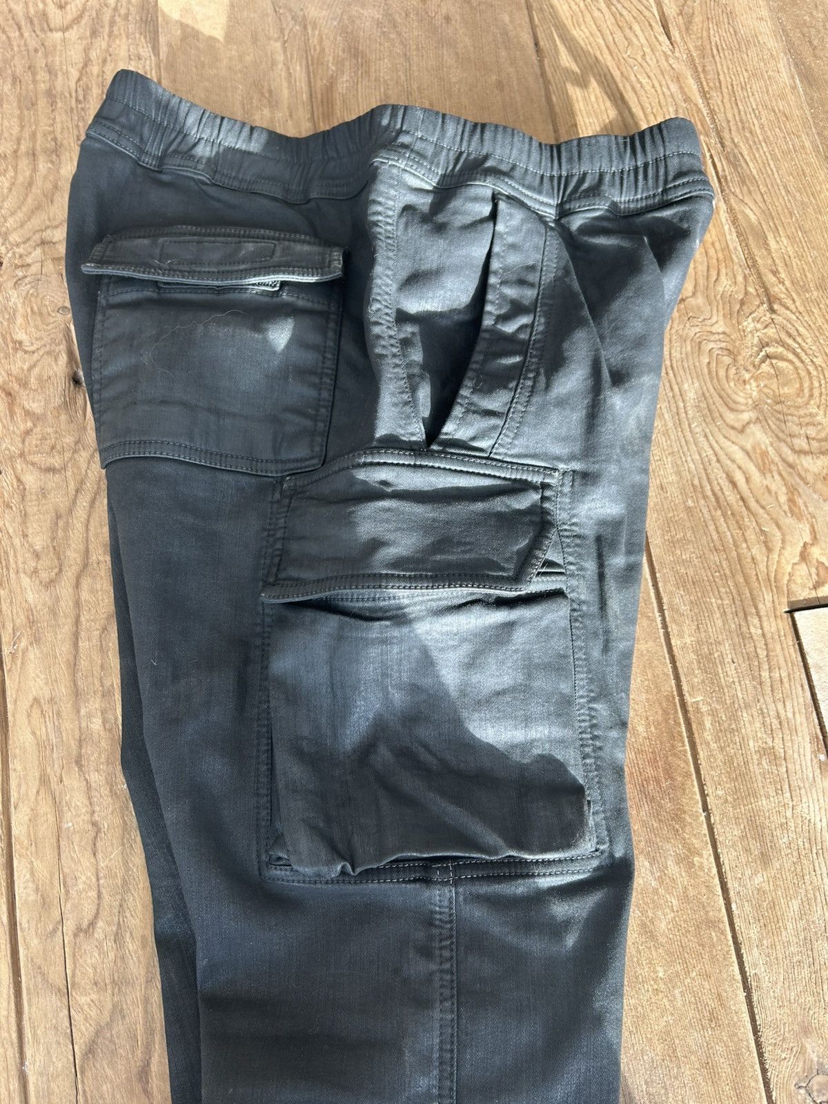 Rick Owens Drkshdw Rick Owens DRKSHDW black oiled cargo pants size XL Size US 36 / EU 52 - 5 Thumbnail