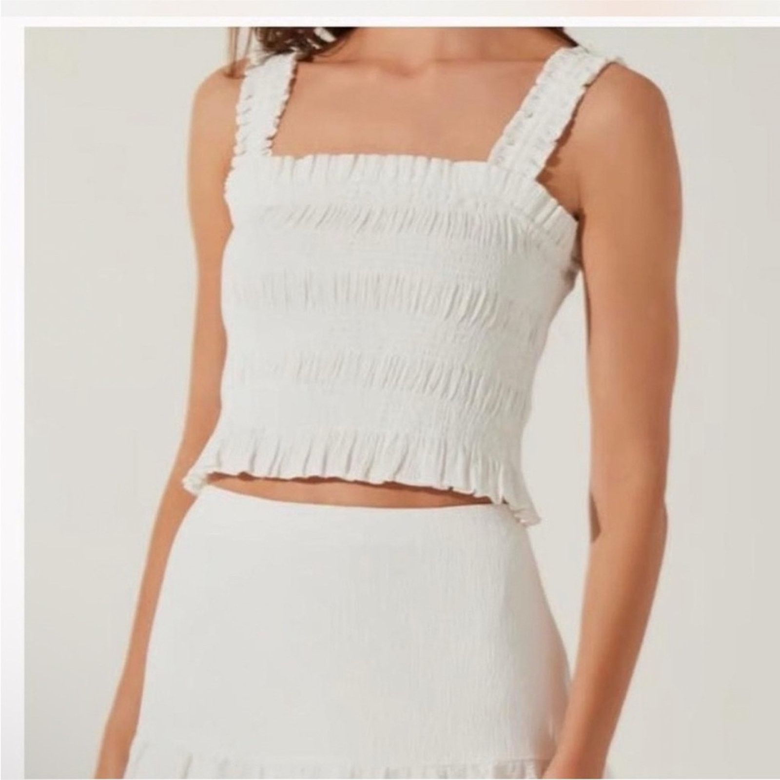 ASTR The Label NWT Astr the label $78 White Smocked Women's Top Size Small Size S / US 4 / IT 40 - 1 Thumbnail