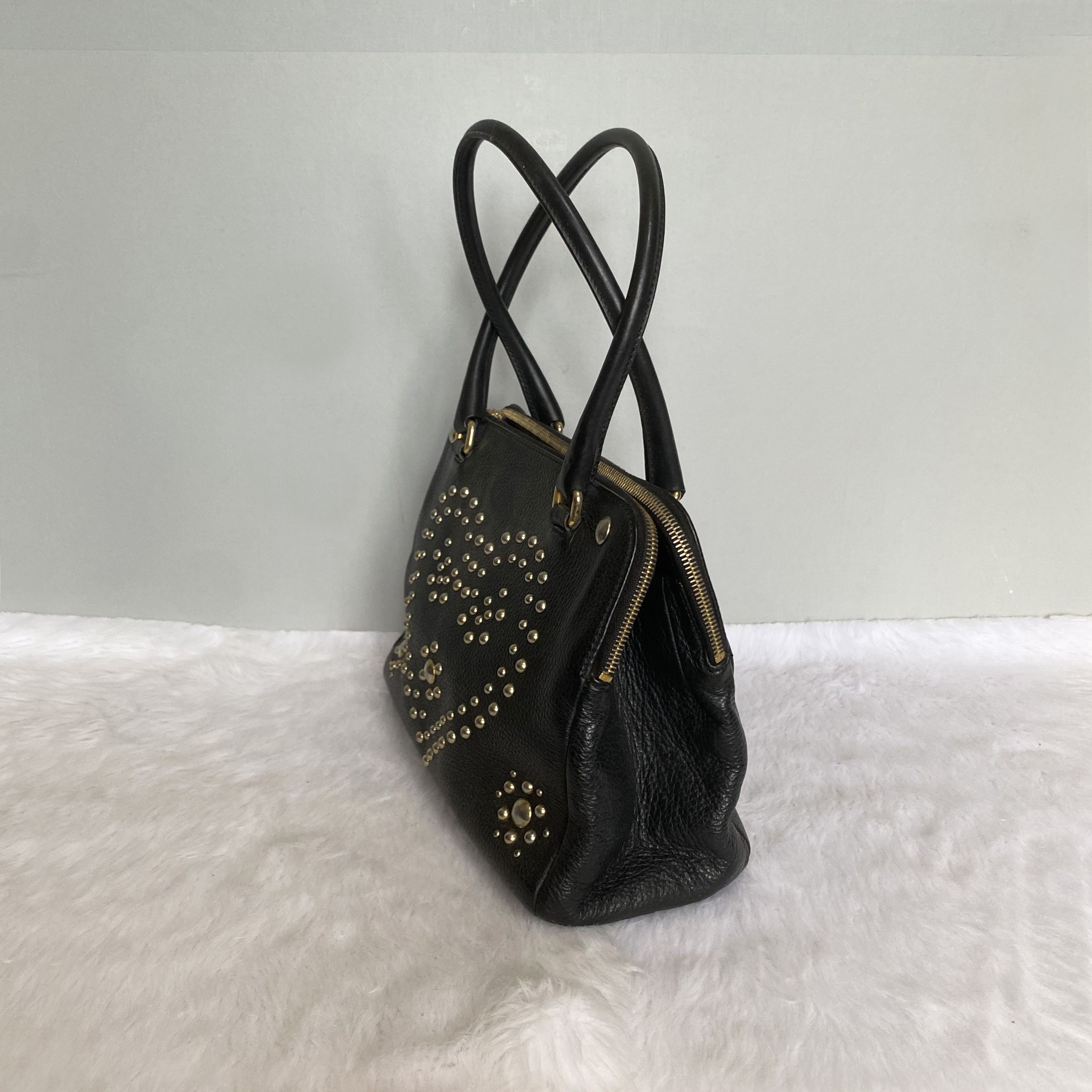 Moschino MOSCHINO Cheap & Chic Black Heart Studded Leather Bag Size ONE SIZE - 3 Thumbnail
