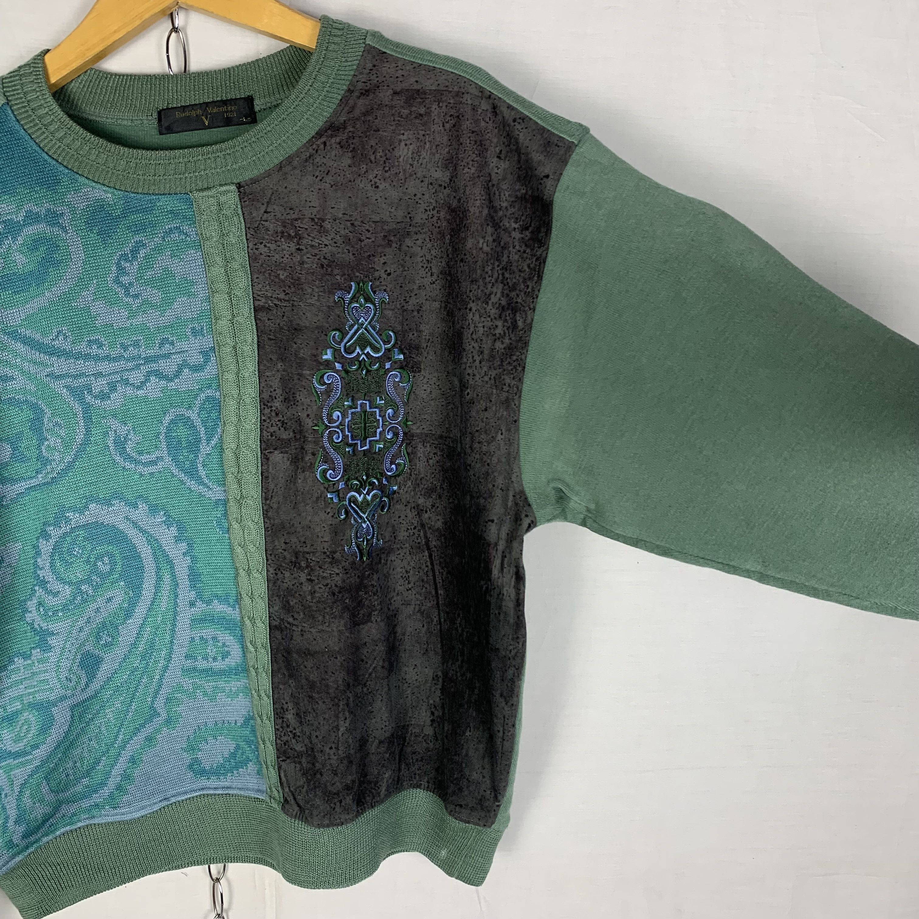 Valentino Vintage Rudolph Valentino Pattern Sweatshirt Boxy Crewneck Size US L / EU 52-54 / 3 - 4 Thumbnail