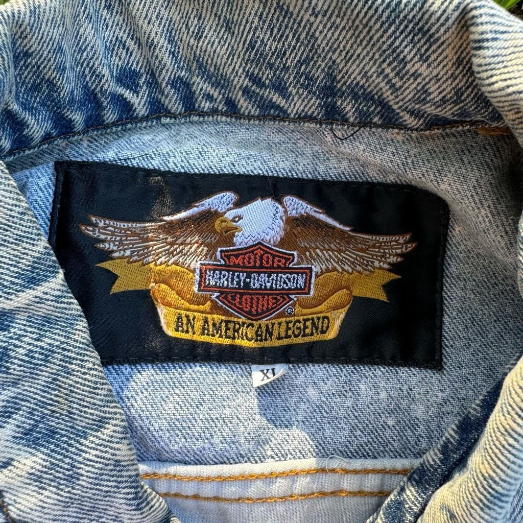 Harley Davidson Vintage Harley Davidson Light Wash Denim Jacket Large Emboss Size US XL / EU 56 / 4 - 9 Thumbnail