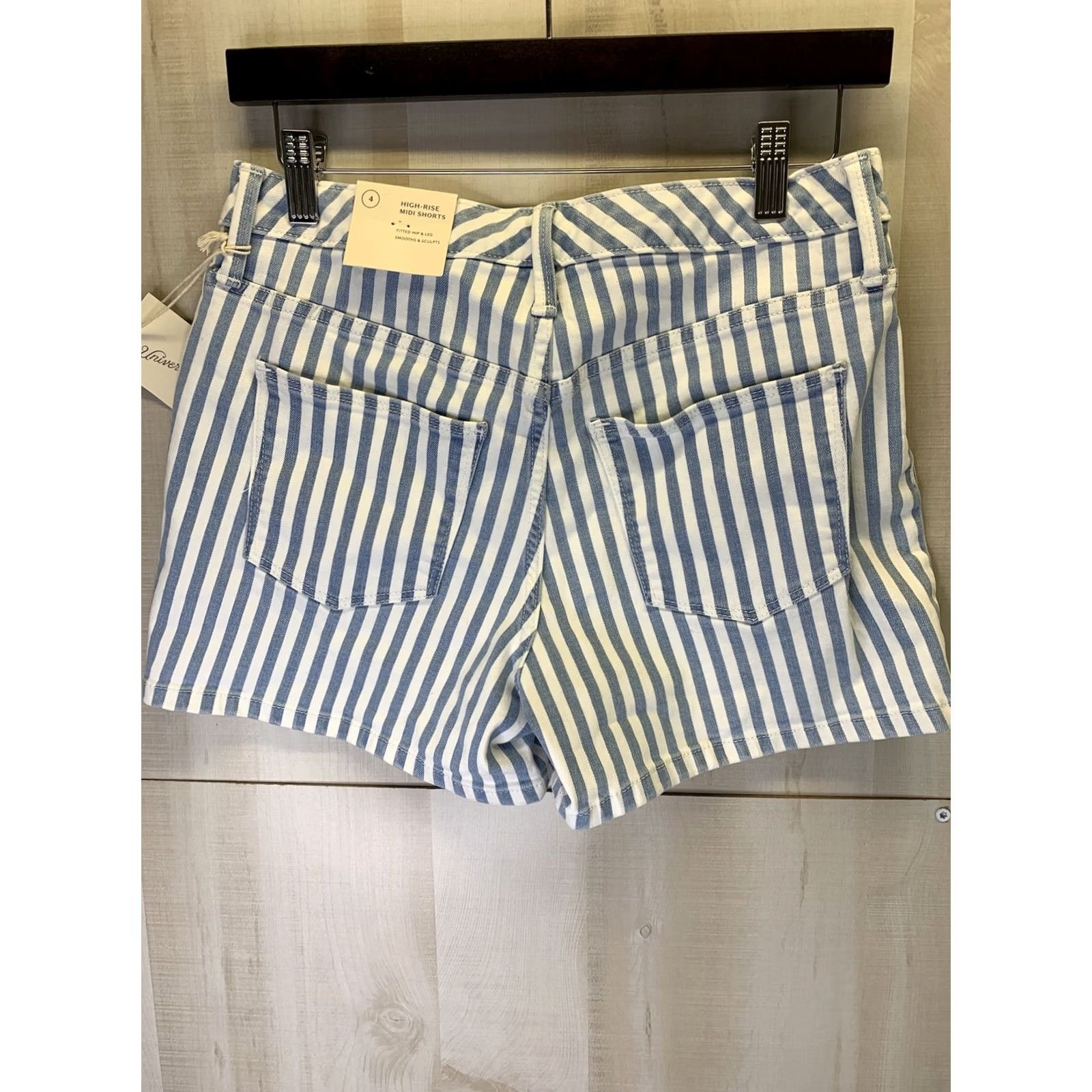 Vintage Universal Thread Women’s Shorts Blue Stripe Jean Shorts NWT Midi High Rise 4 Skinny? No; keep to original words. Size 27" / US 4 / IT 40 - 6 Thumbnail